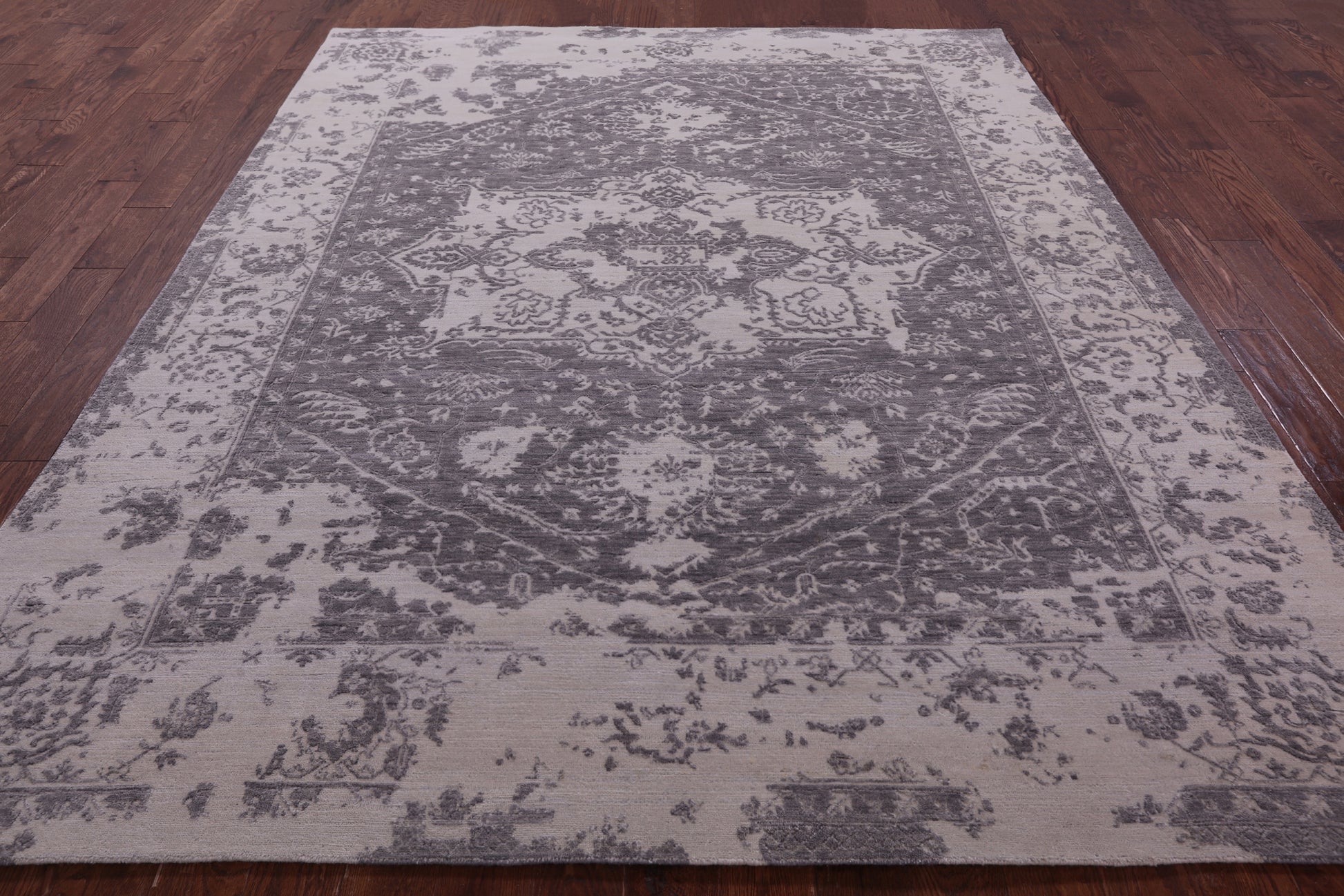 Grey Persian Fine Serapi Handmade Wool Rug - 7' 10" X 9' 8" - Golden Nile
