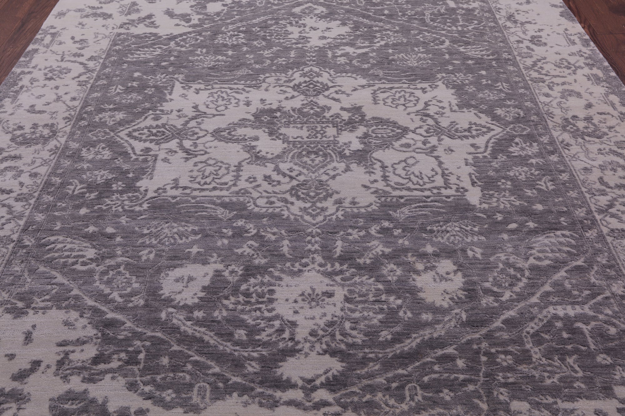 Grey Persian Fine Serapi Handmade Wool Rug - 7' 10" X 9' 8" - Golden Nile