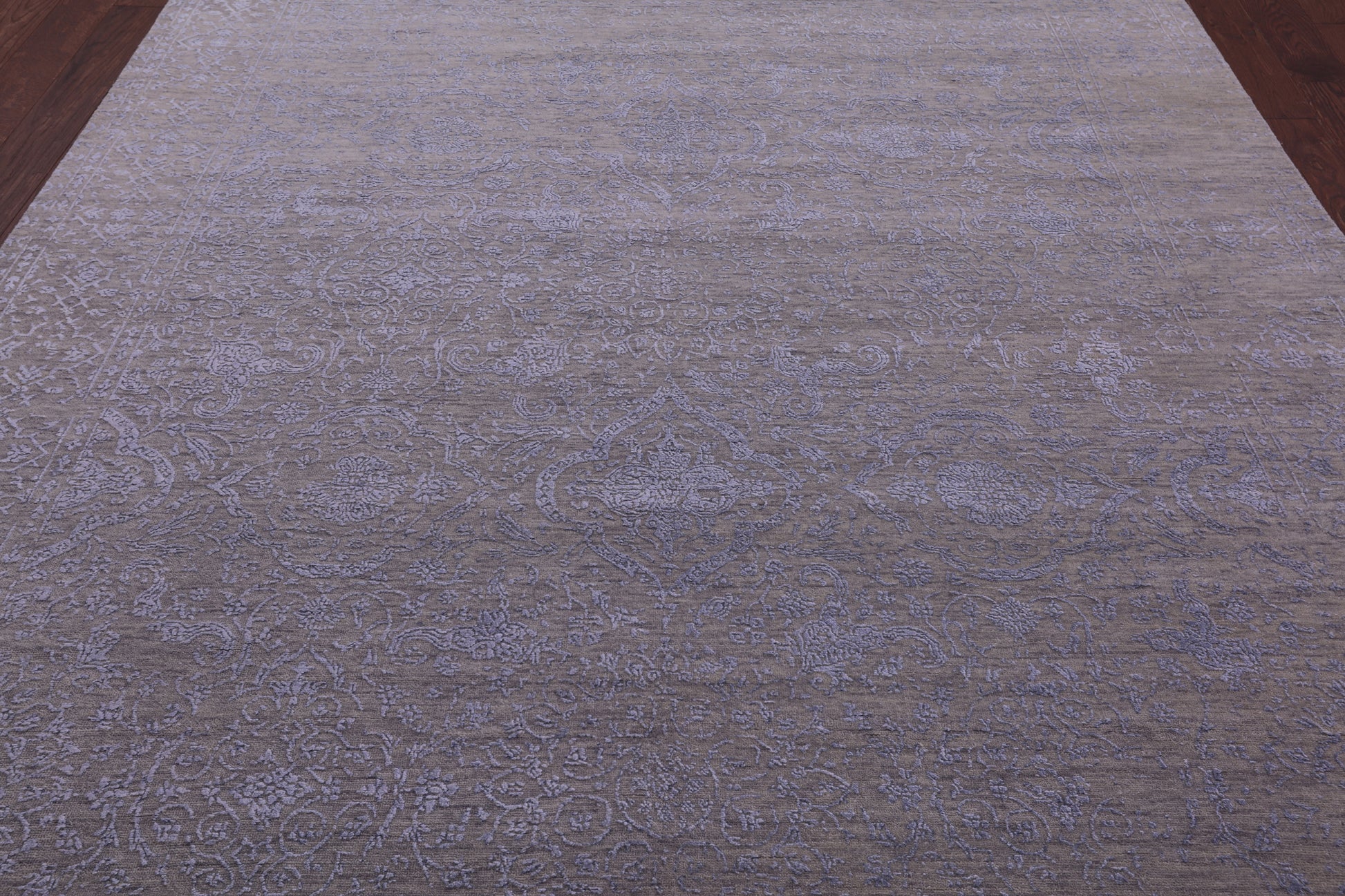 Grey Persian Hand Knotted Wool & Silk Rug - 7' 11" X 9' 10" - Golden Nile