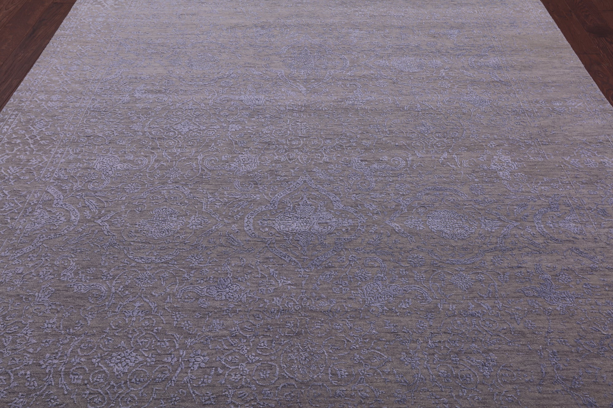 Grey Persian Hand Knotted Wool & Silk Rug - 7' 11" X 9' 10" - Golden Nile