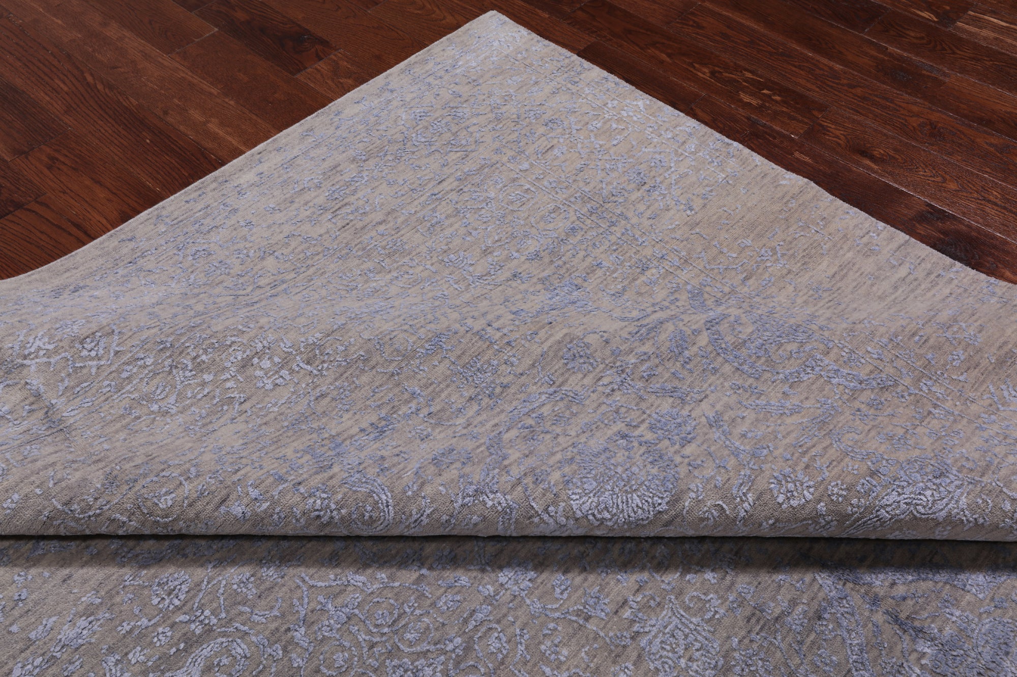 Grey Persian Hand Knotted Wool & Silk Rug - 7' 11" X 9' 10"