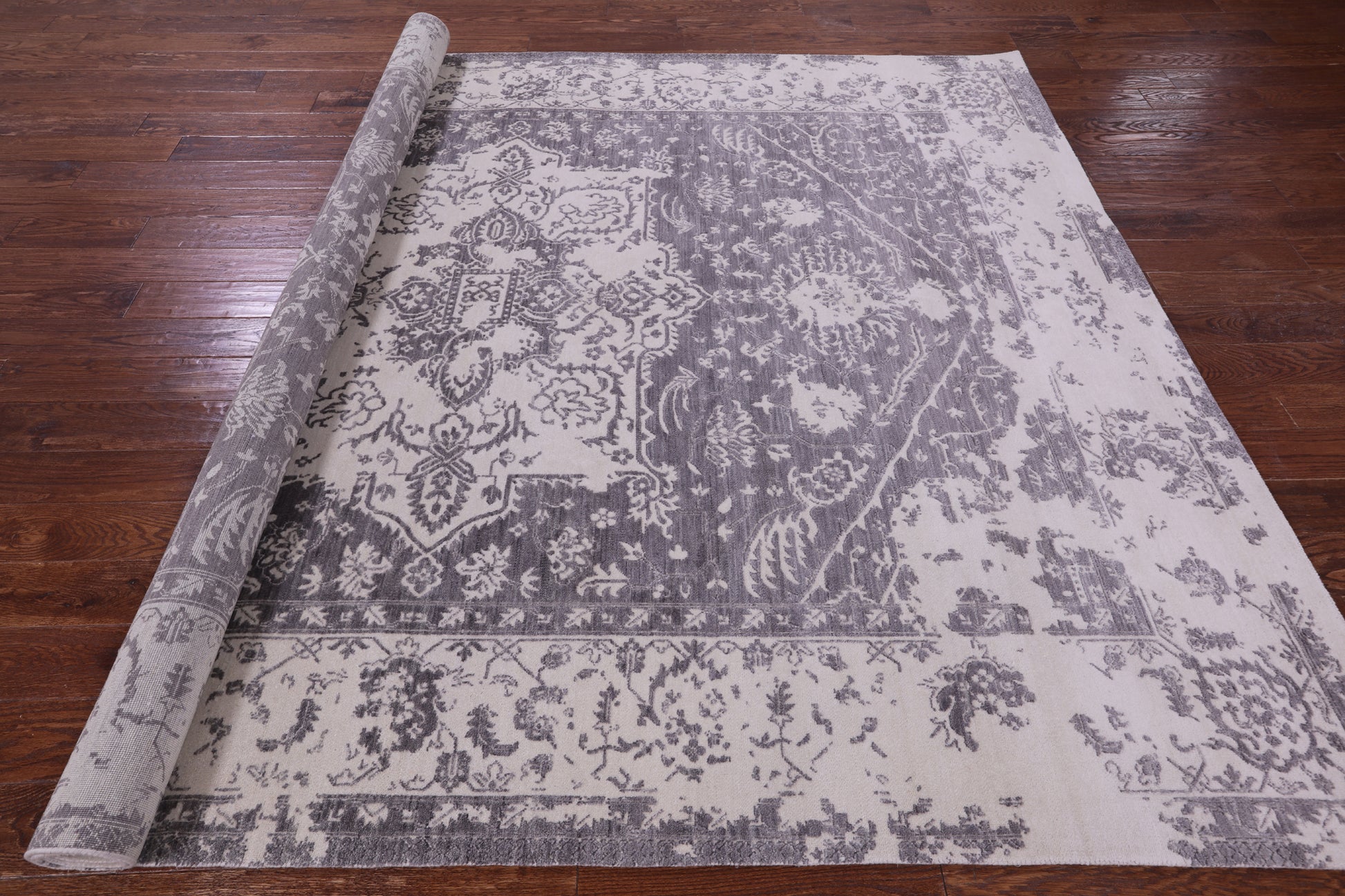 Grey Persian Fine Serapi Hand Knotted Wool Rug - 7' 10" X 10' 5" - Golden Nile