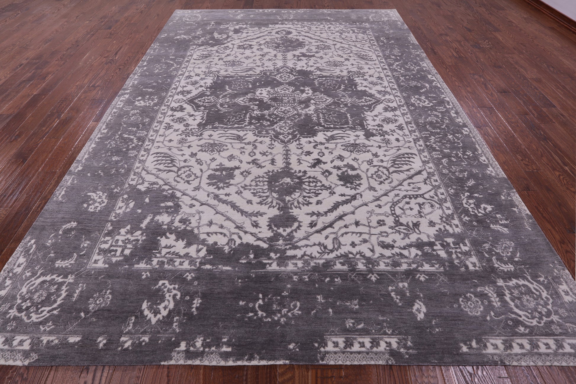 Ivory Persian Fine Serapi Handmade Wool Rug - 8' 11" X 12' 5" - Golden Nile