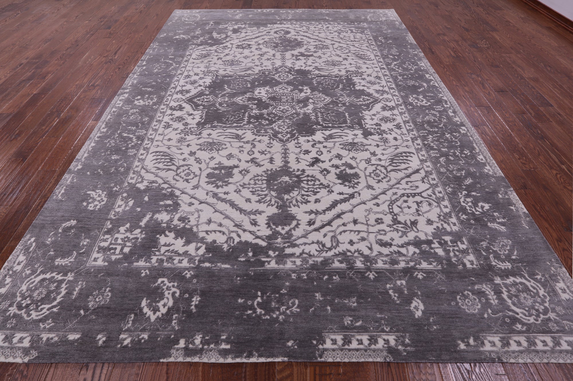 Ivory Persian Fine Serapi Handmade Wool Rug - 8' 11" X 12' 5" - Golden Nile
