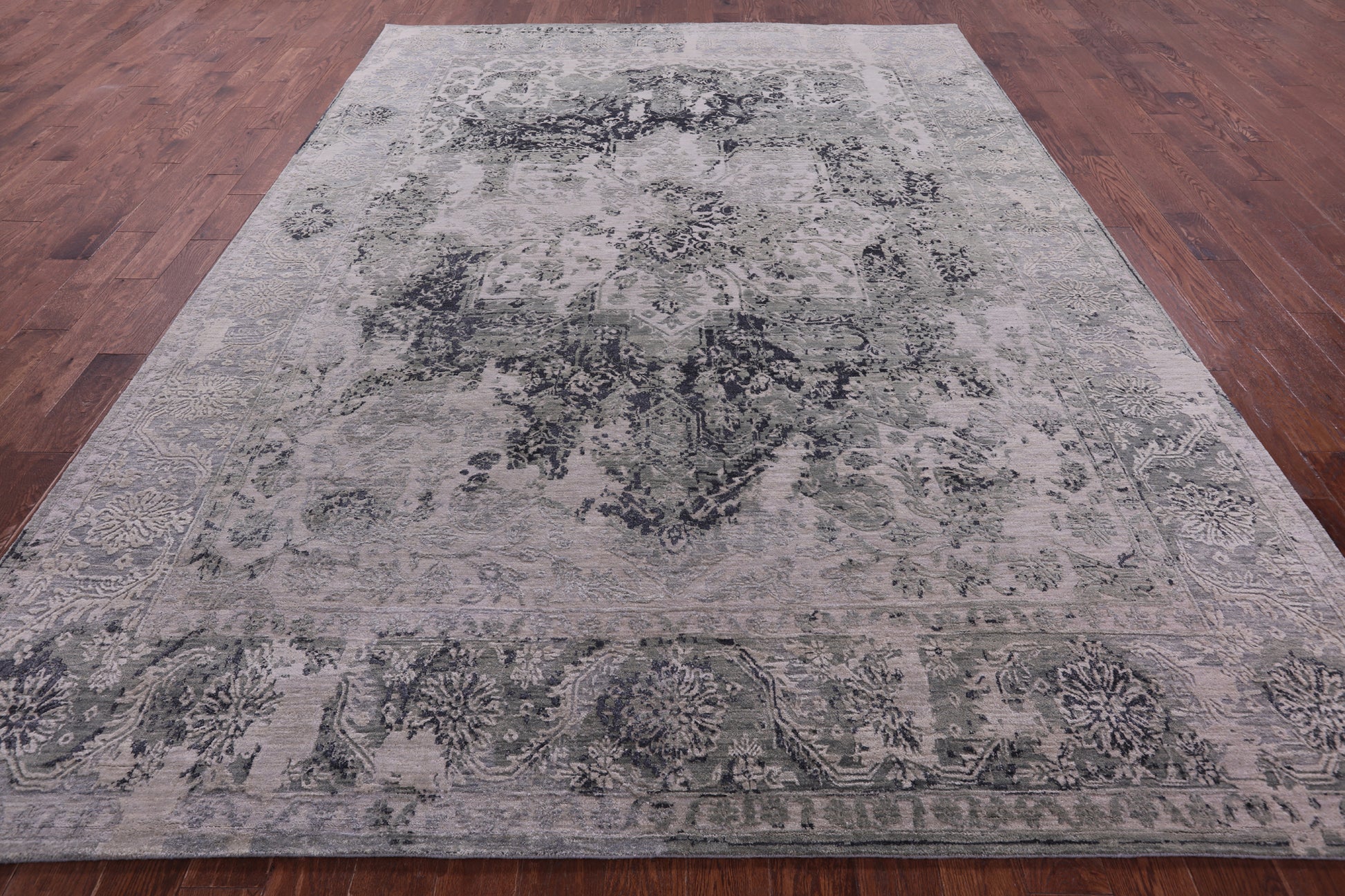 Grey Persian Fine Serapi Hand Knotted Wool & Silk Rug - 8' 10" X 12' 1" - Golden Nile