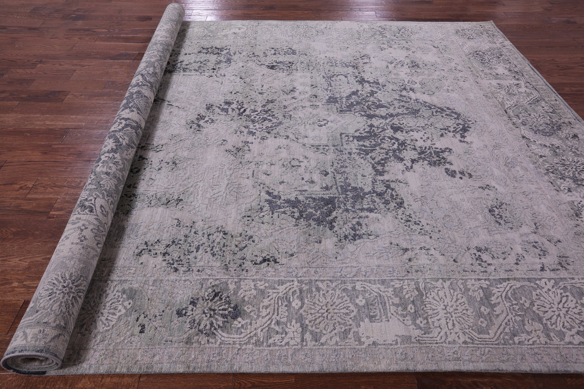Grey Persian Fine Serapi Hand Knotted Wool & Silk Rug - 8' 10" X 12' 1" - Golden Nile