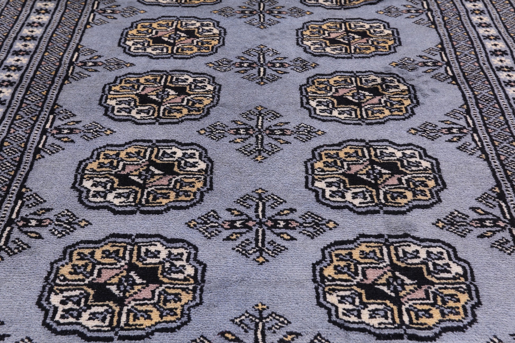 Bokhara Hand Knotted Wool Rug - 2' 7" X 4' 0" - Golden Nile