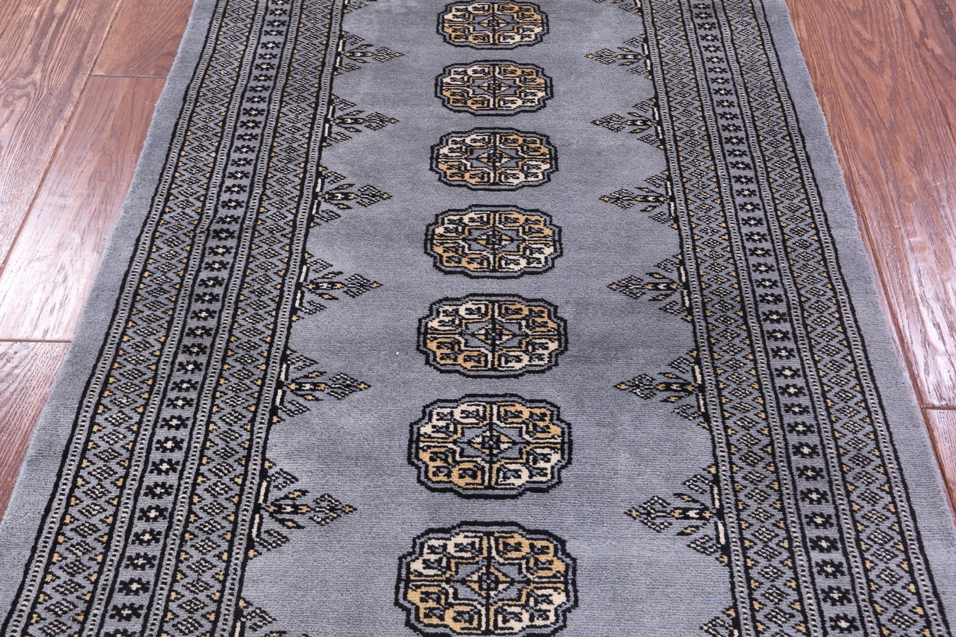 Bokhara Hand Knotted Wool Rug - 2' 6" X 4' 1" - Golden Nile