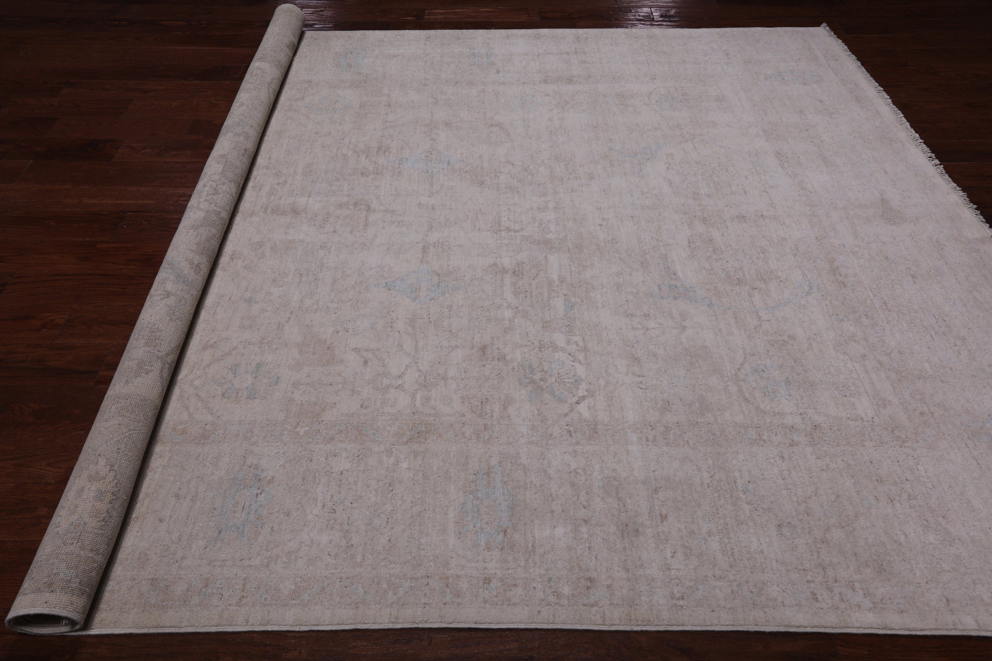 Ivory Turkish Oushak Hand Knotted Wool Rug - 7' 9" X 10' 4"