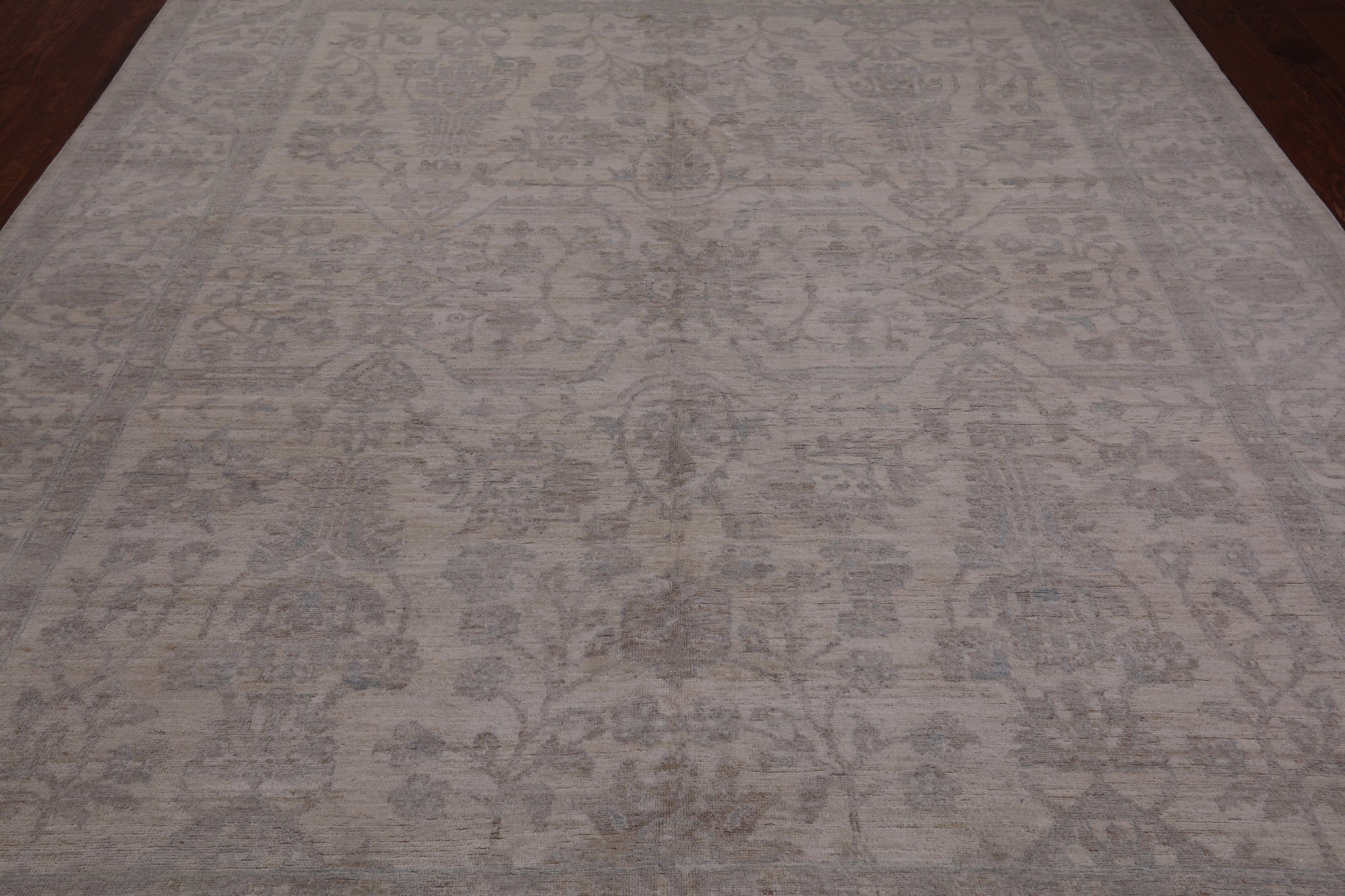 Ivory Turkish Oushak Hand Knotted Wool Rug - 8' 3" X 9' 7"