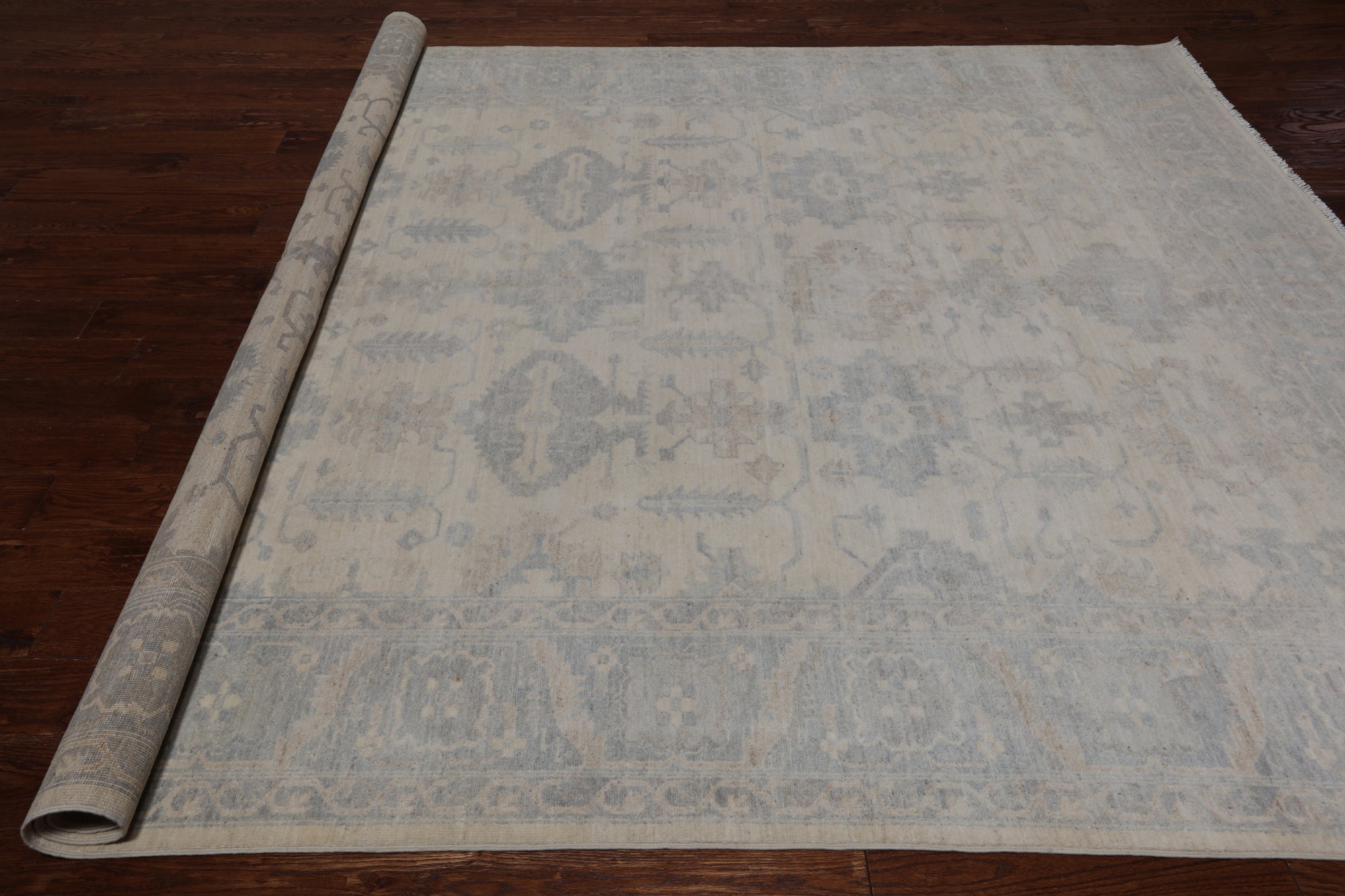 Ivory Turkish Oushak Handmade Wool Rug - 8' 2" X 9' 9"
