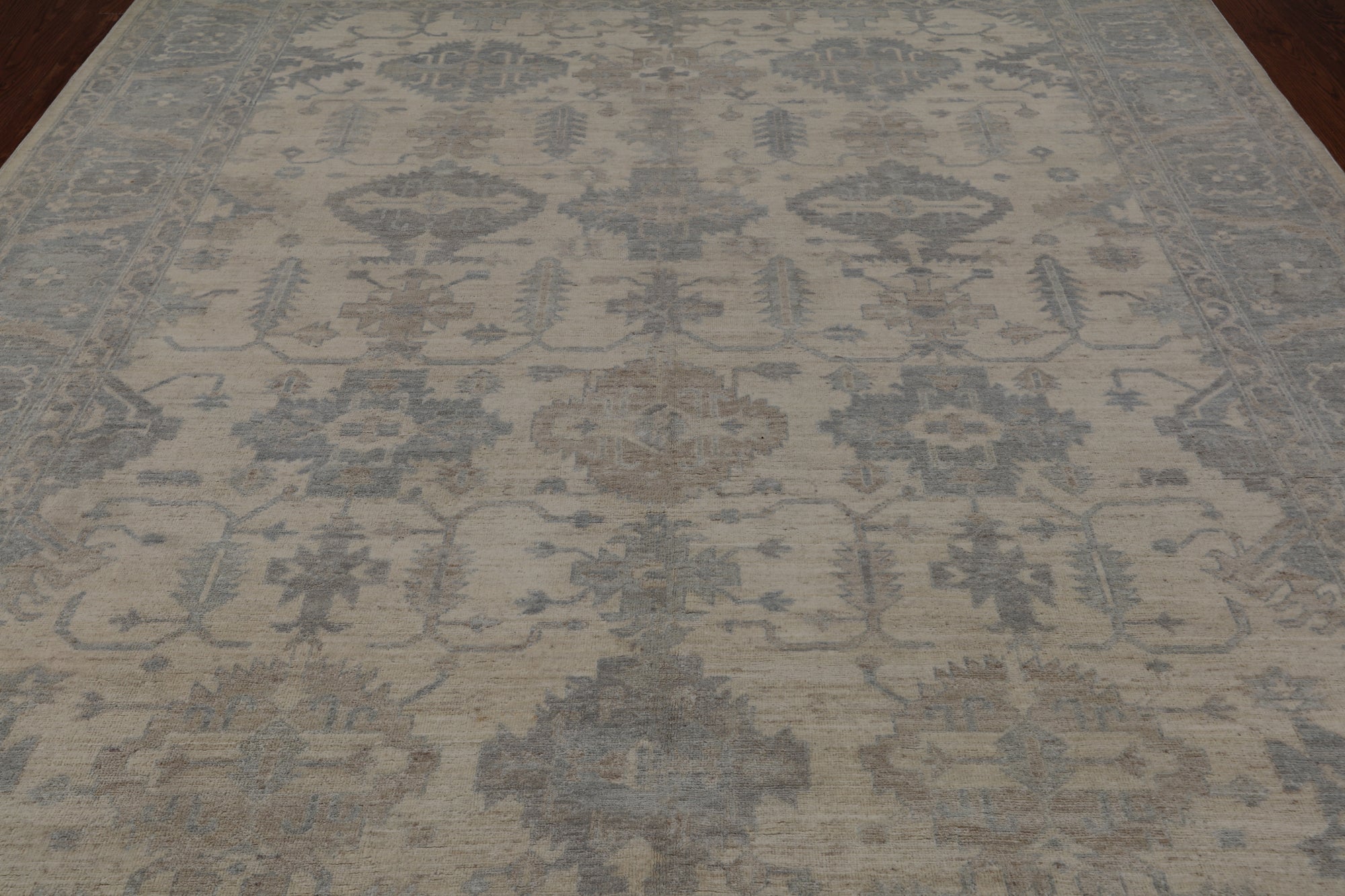 Ivory Turkish Oushak Handmade Wool Rug - 8' 2" X 9' 9"