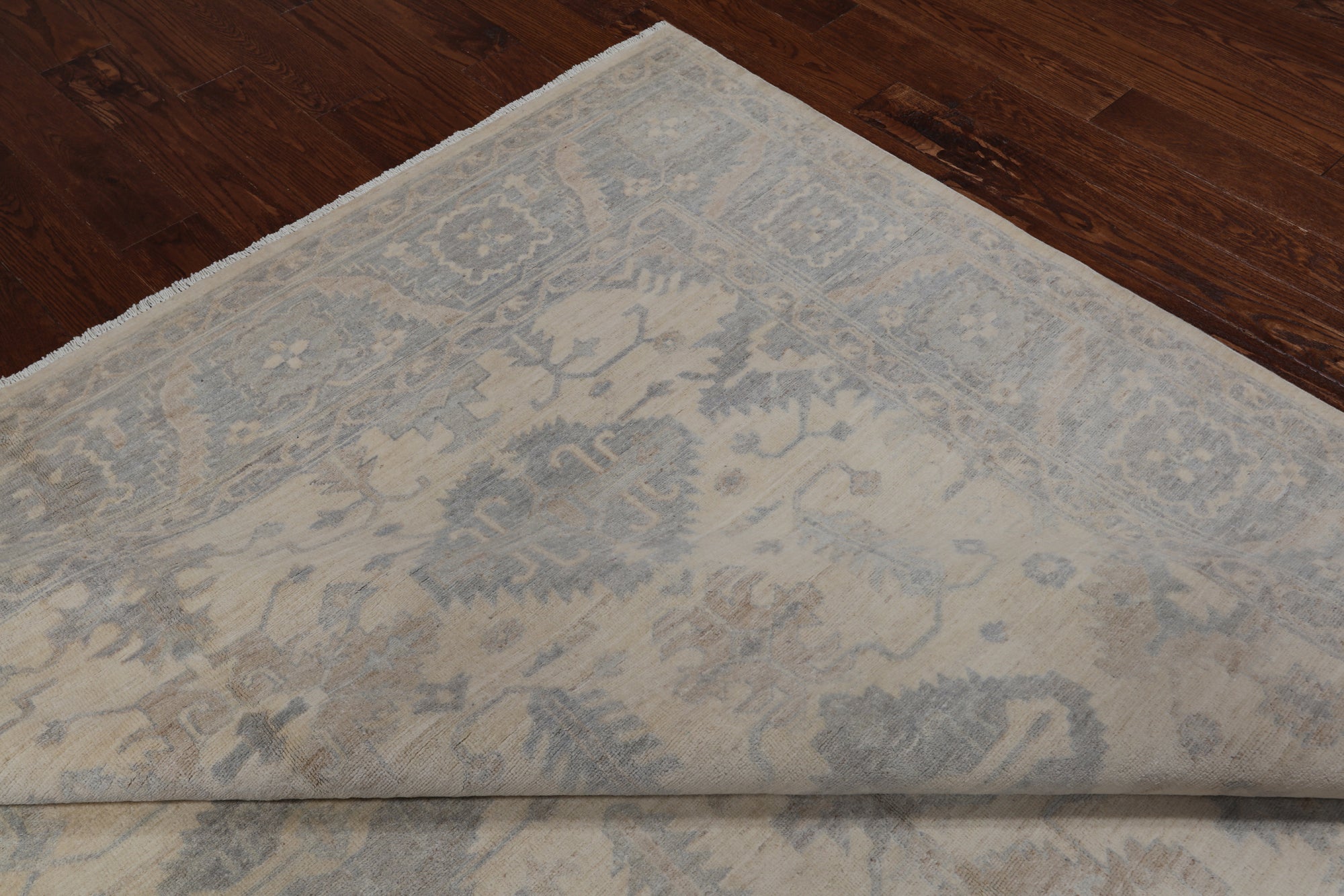 Ivory Turkish Oushak Handmade Wool Rug - 8' 2" X 9' 9"