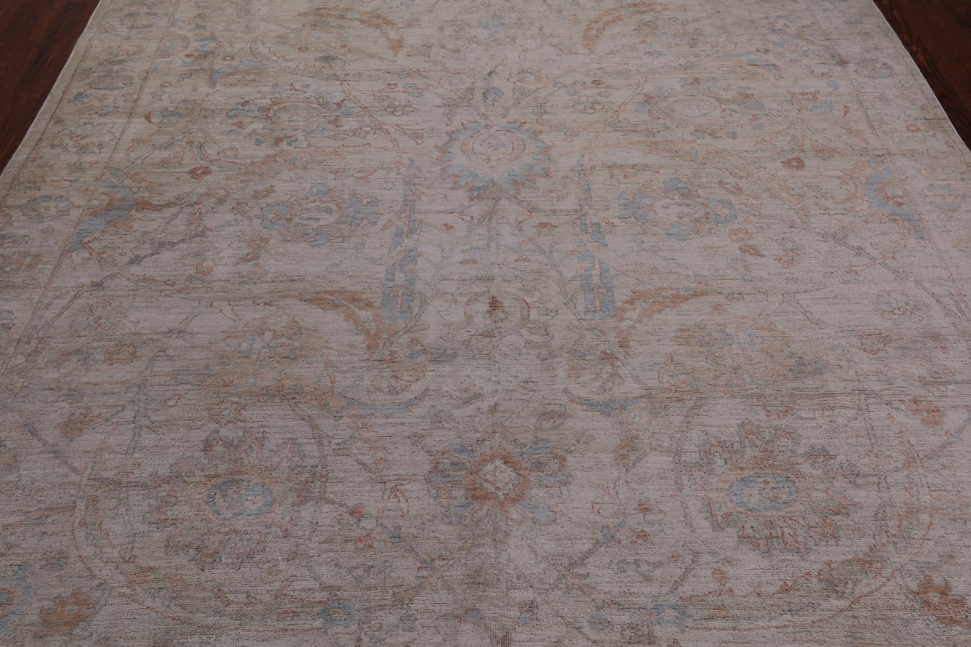 Ivory Turkish Oushak Handmade Wool Rug - 7' 9" X 9' 6"