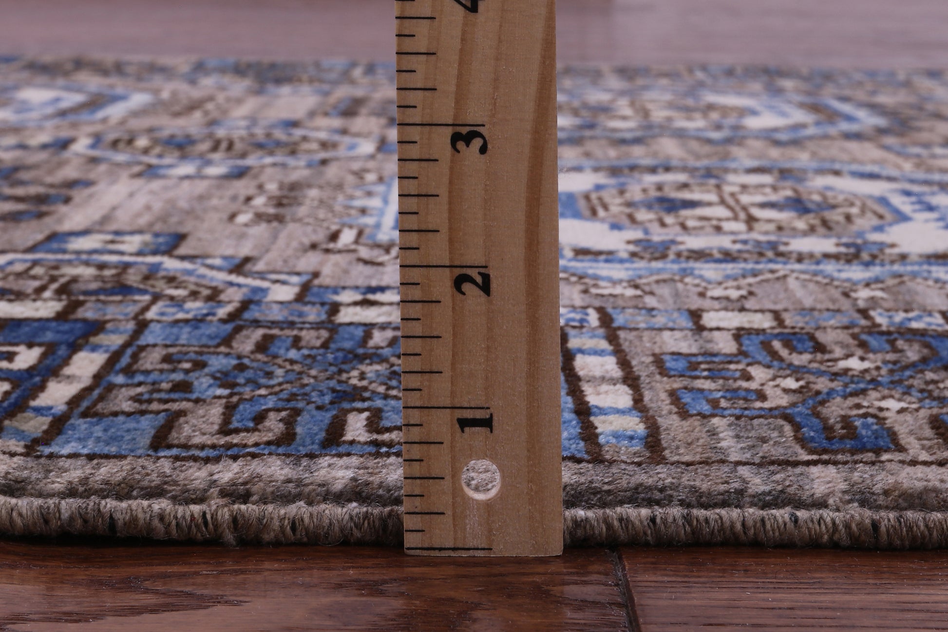 Turkmen Ersari Hand Knotted Wool Rug - 4' 1" X 5' 9" - Golden Nile