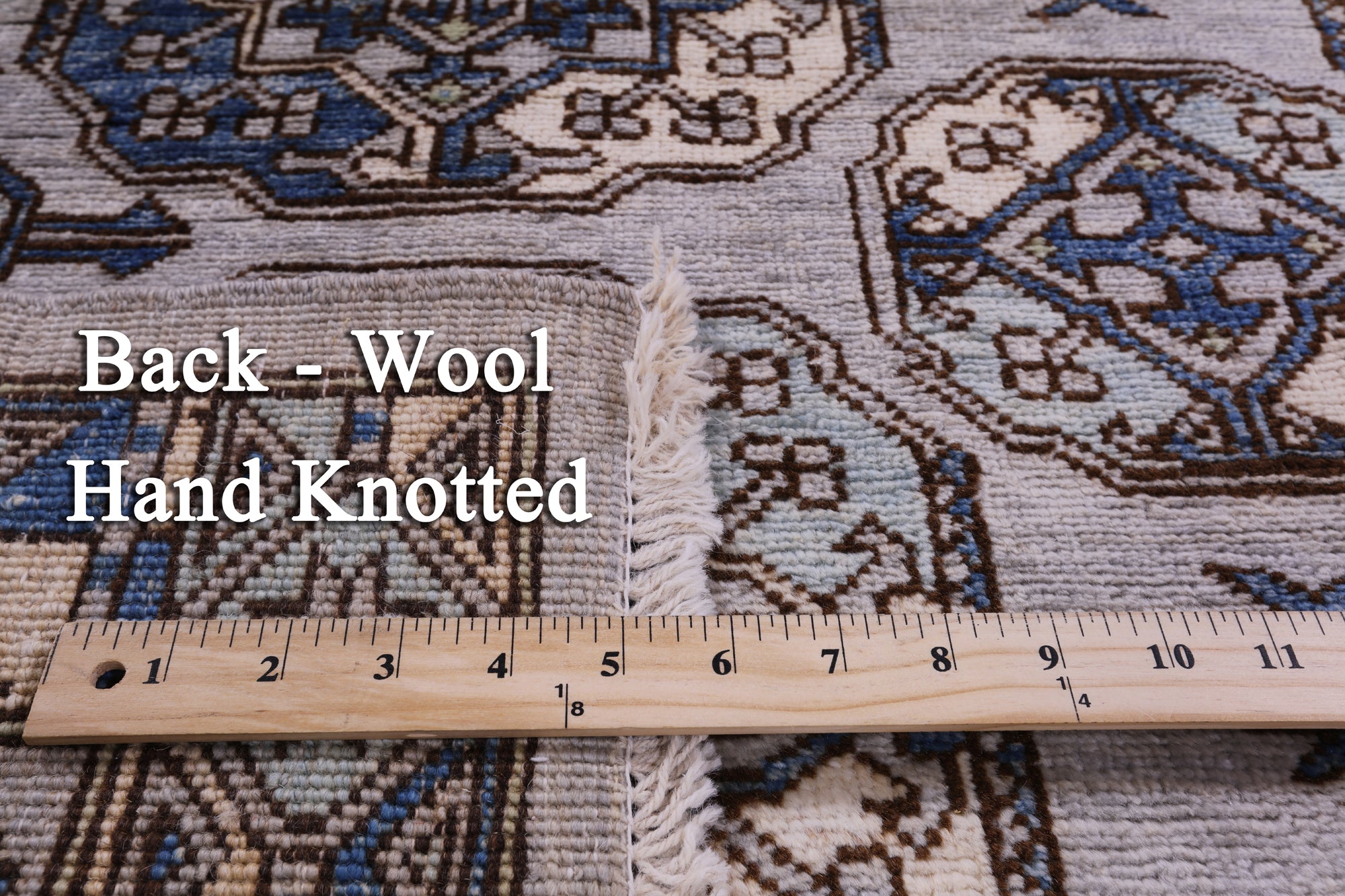 Grey Turkmen Ersari Handmade Wool Rug - 4' 1" X 5' 10" - Golden Nile