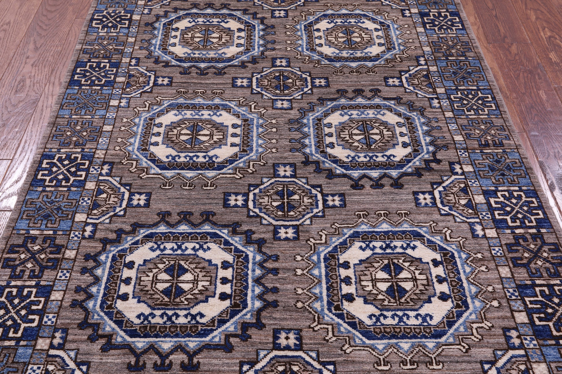 Grey Turkmen Ersari Hand Knotted Wool Rug - 3' 11" X 5' 10" - Golden Nile