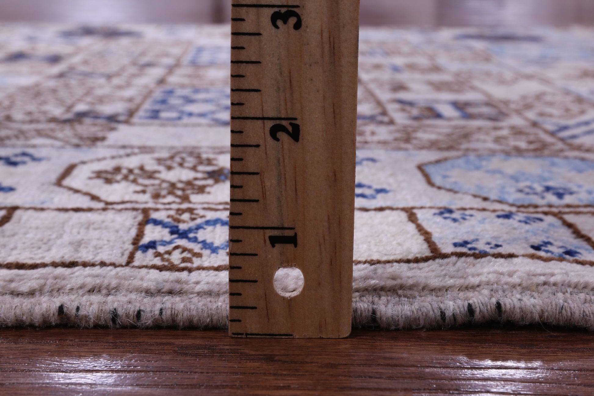 Turkmen Ersari Hand Knotted Wool Rug - 3' 1" X 4' 9" - Golden Nile