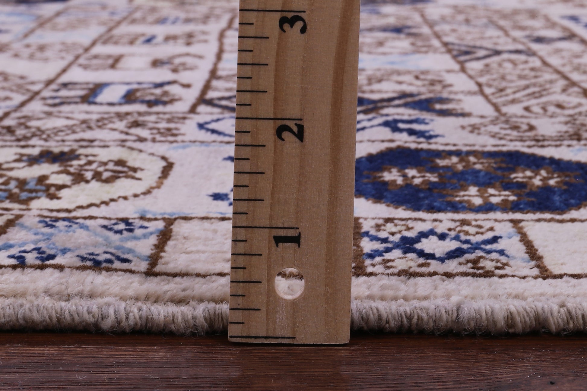 Turkmen Ersari Hand Knotted Wool Rug - 3' 2" X 4' 11" - Golden Nile