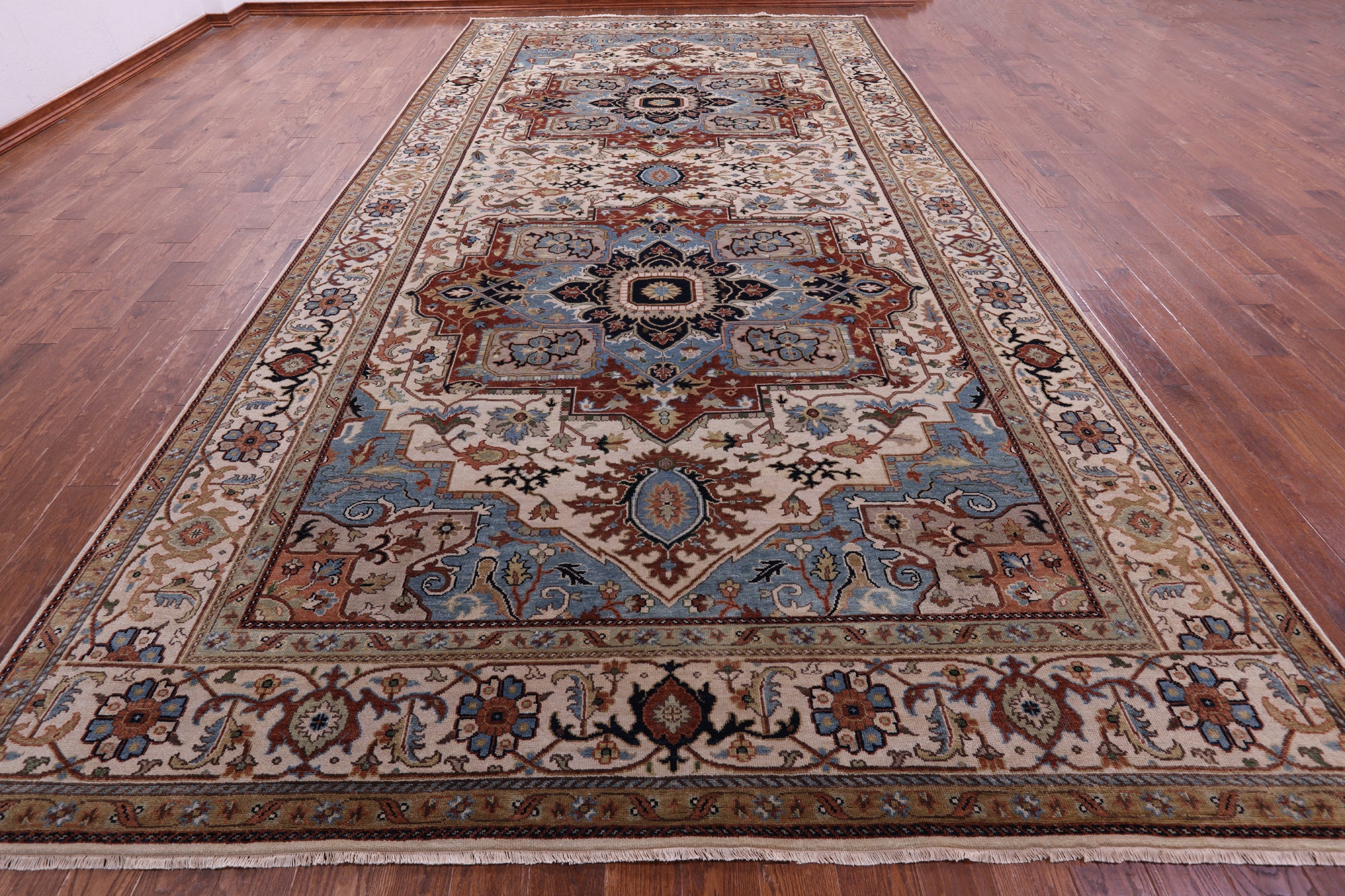 Ivory Geometric Heriz Serapi Hand Knotted Wool Rug - 8' 11" X 17' 11" - Golden Nile