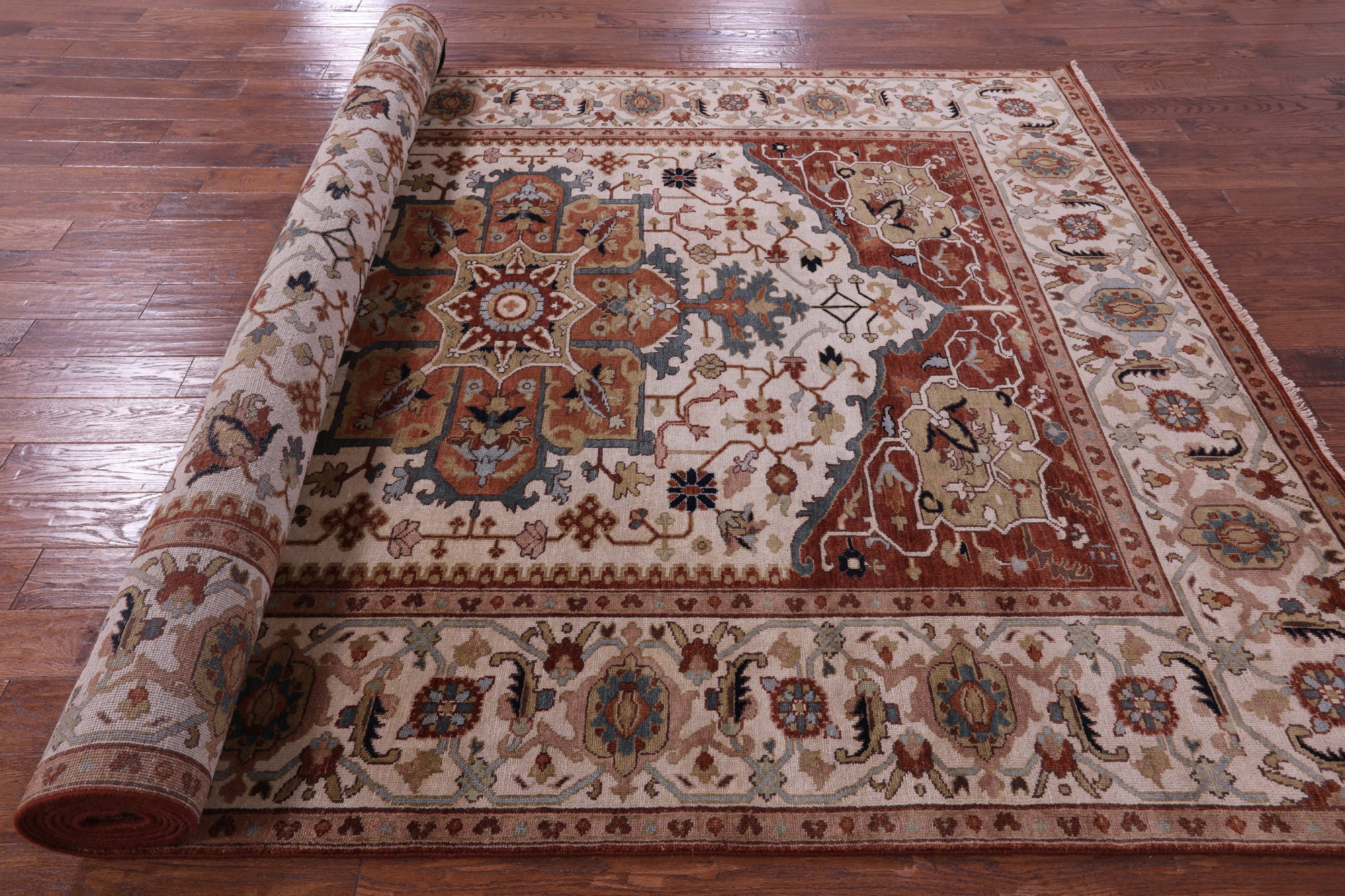 Ivory Geometric Heriz Serapi Hand Knotted Wool Rug - 7' 10" X 15' 9" - Golden Nile