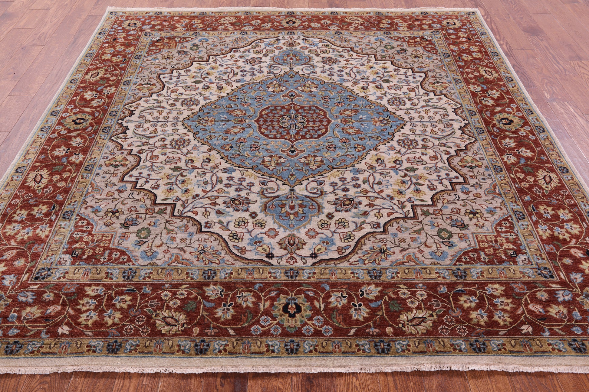 Ivory Square Persian Fine Serapi Hand Knotted Wool Rug - 8' 9" X 8' 10" - Golden Nile