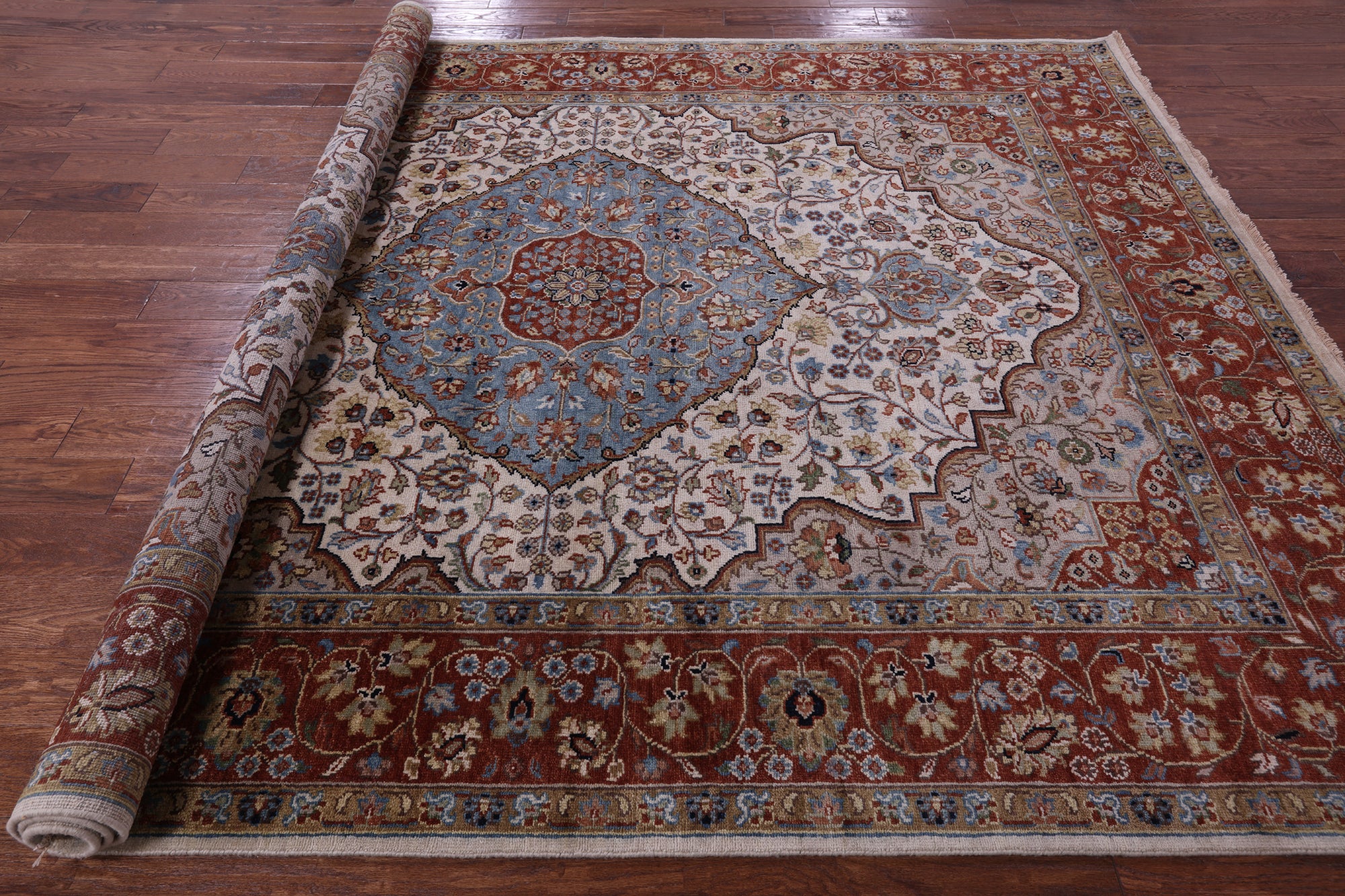 Ivory Persian Heriz Serapi Handmade Wool Rug - 7' 9" X 9' 10" - Golden Nile