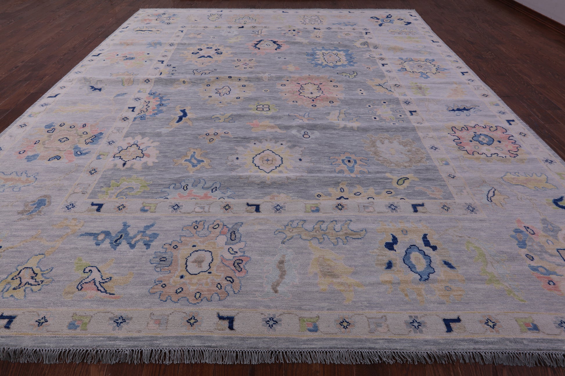 Silver Persian Sultanabad Hand Knotted Wool Rug - 12' 1" X 14' 9" - Golden Nile