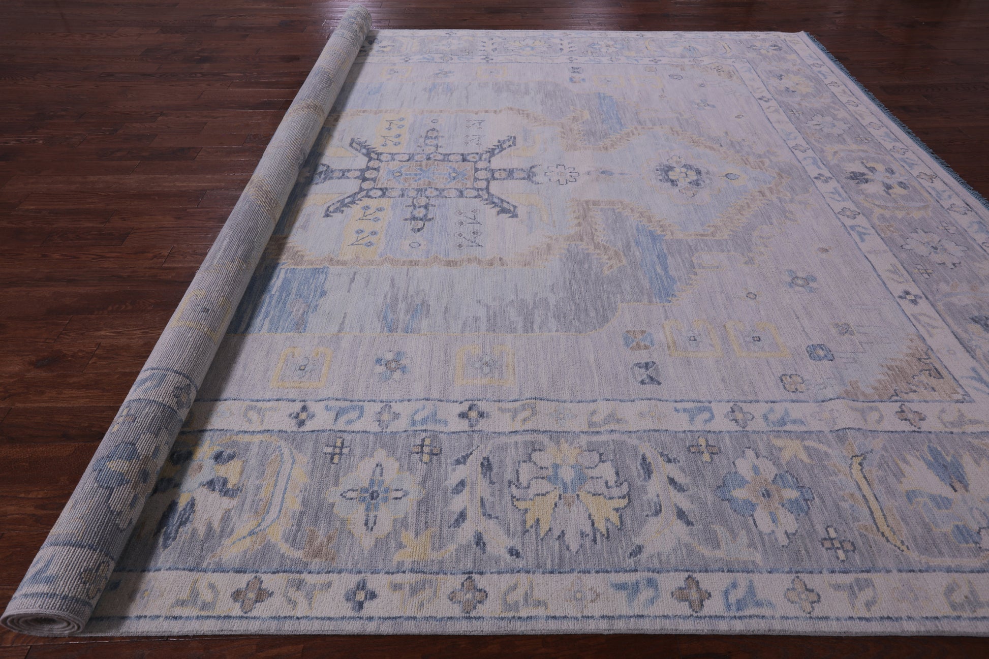 Silver Persian Bakshaish Hand Knotted Wool Rug - 12' 2" X 14' 10" - Golden Nile