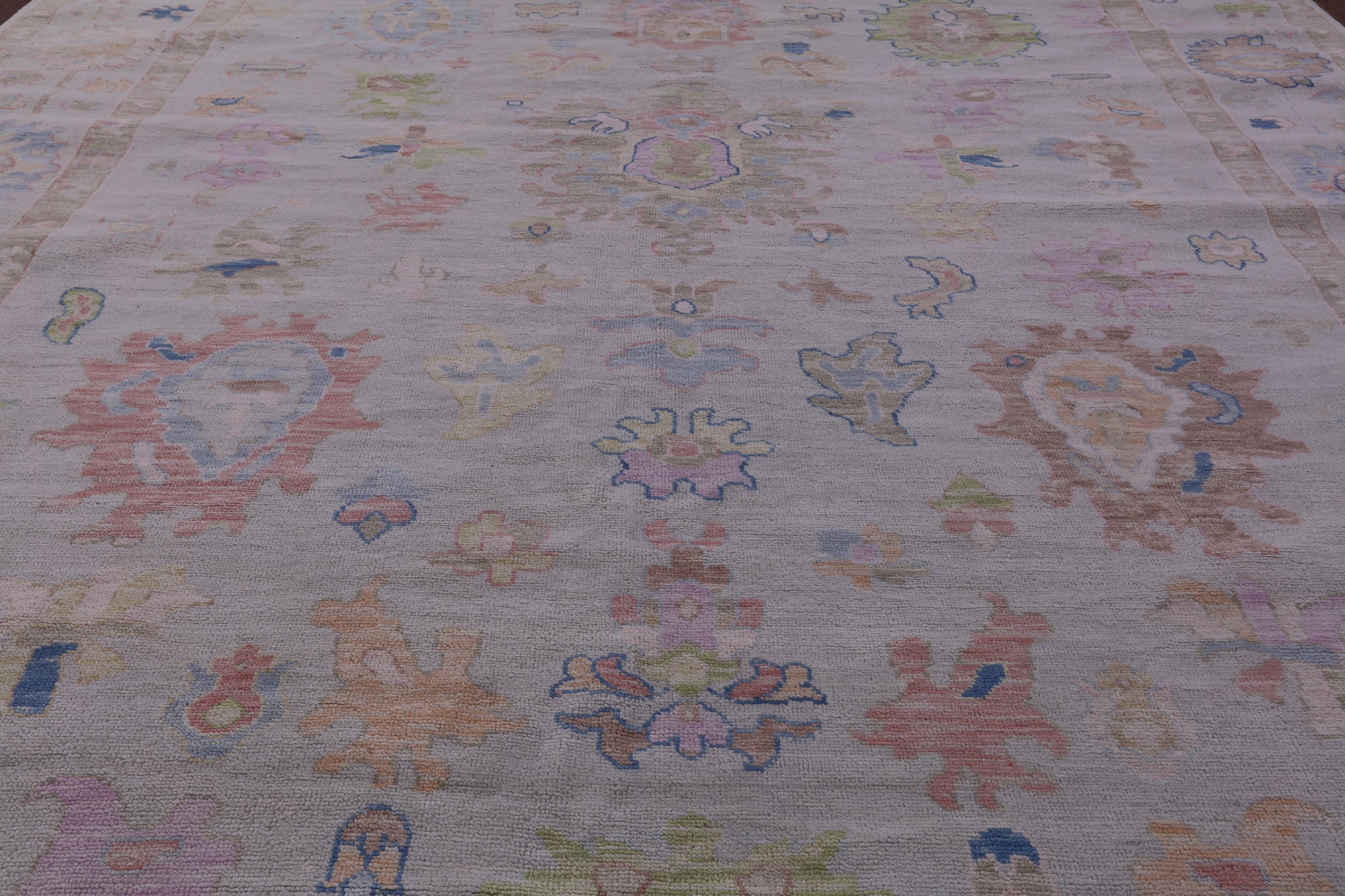 Ivory Persian Sultanabad Hand Knotted Wool Rug - 12' 1" X 14' 6" - Golden Nile