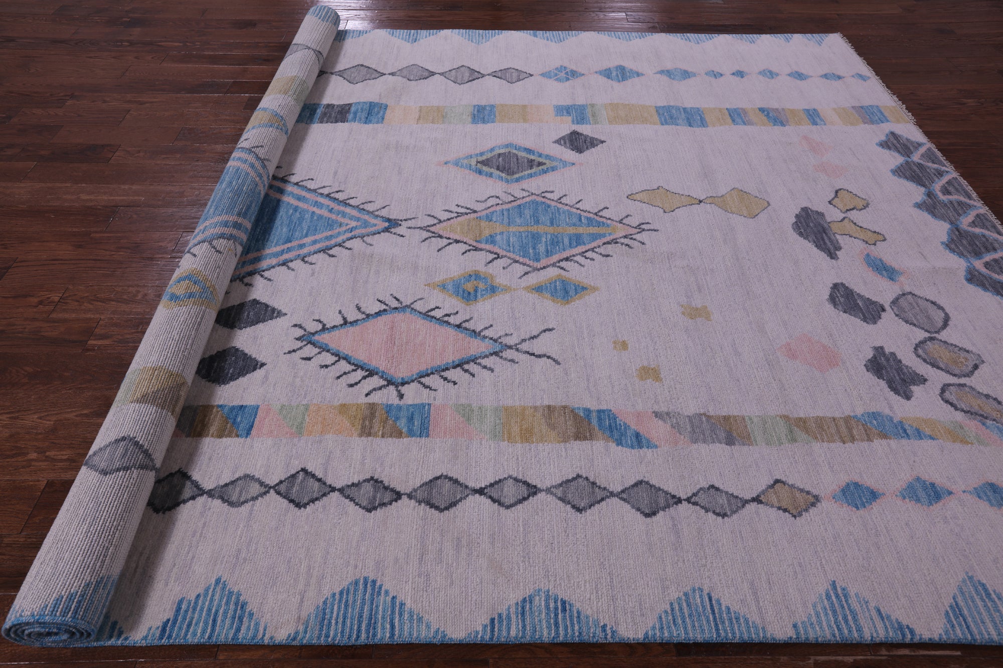Ivory Tribal Moroccan Hand Knotted Wool Rug - 9' 1" X 12' 3" - Golden Nile