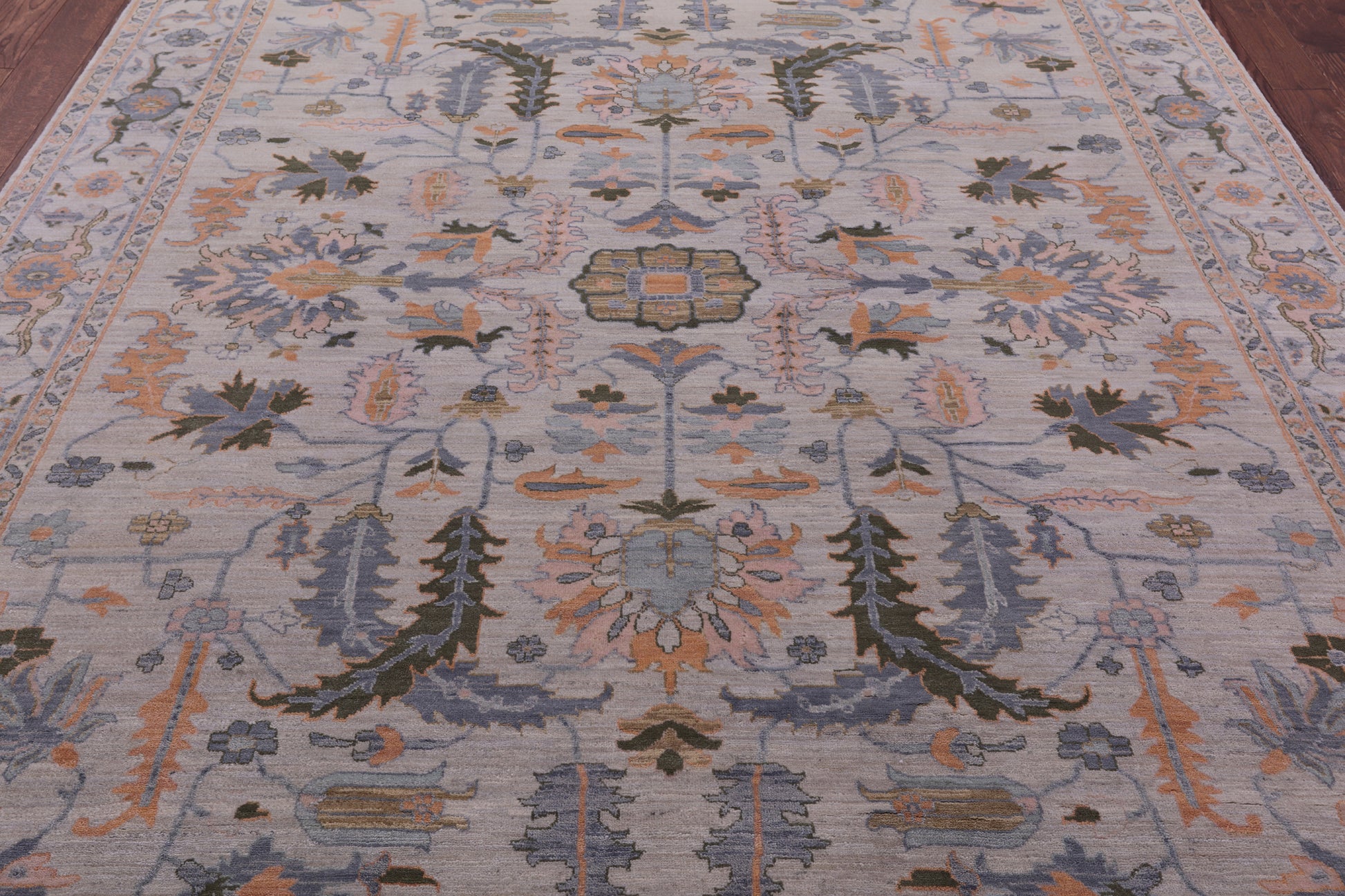 Ivory Geometric Heriz Serapi Handmade Wool Rug - 8' 2" X 10' 2" - Golden Nile