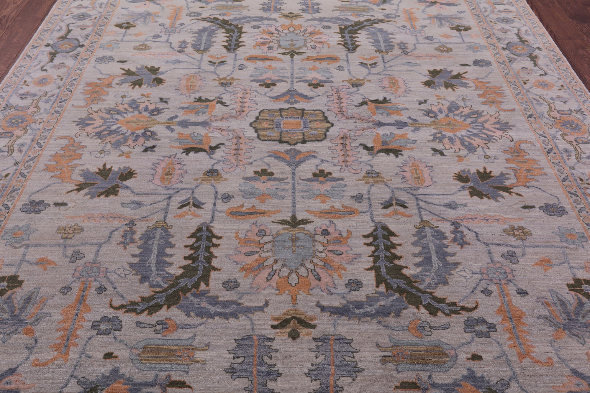 Ivory Geometric Heriz Serapi Handmade Wool Rug - 8' 2" X 10' 2" - Golden Nile