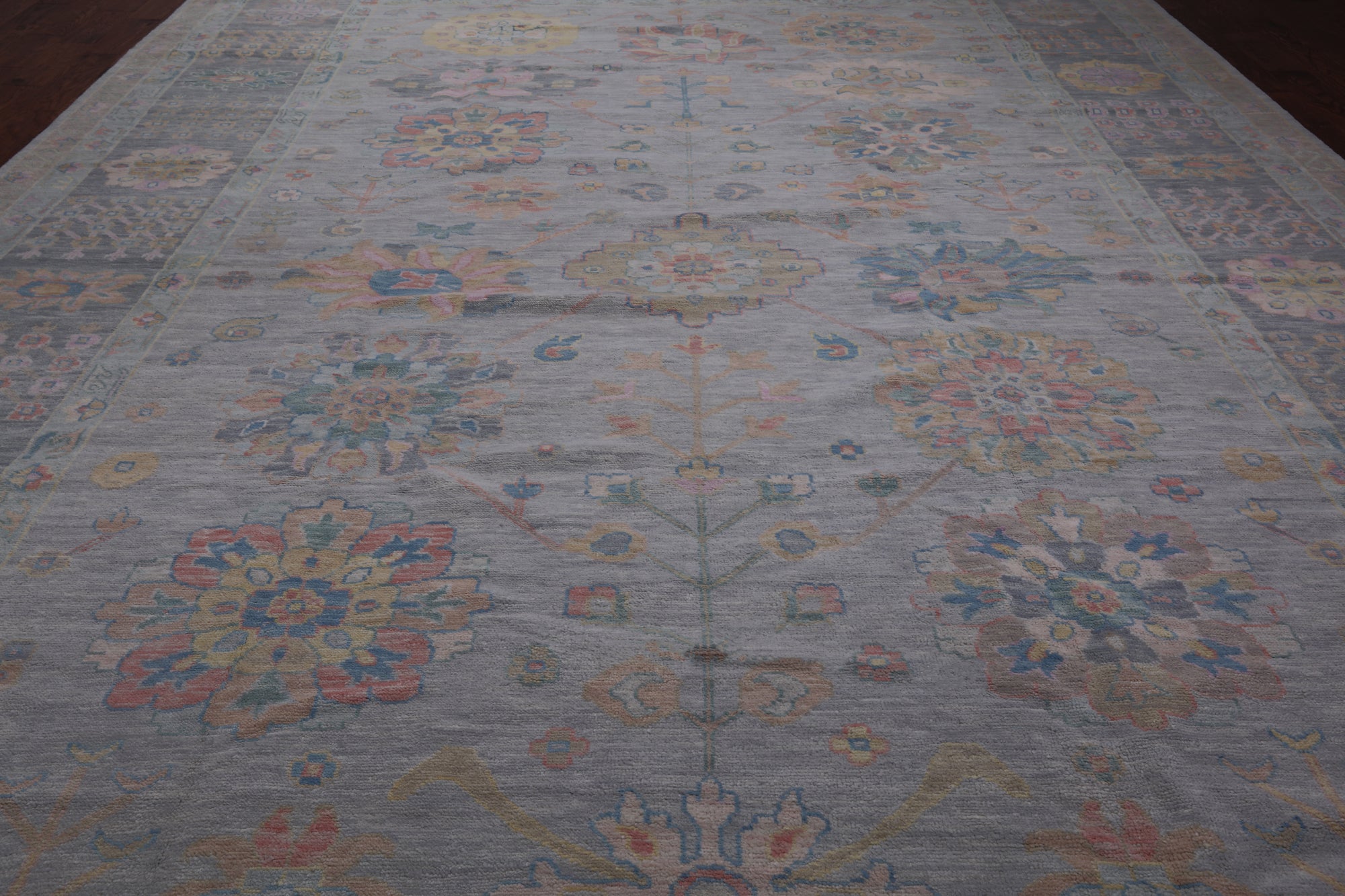 Geometric Fine Serapi Hand Knotted Wool Rug - 12' 2" X 17' 11"