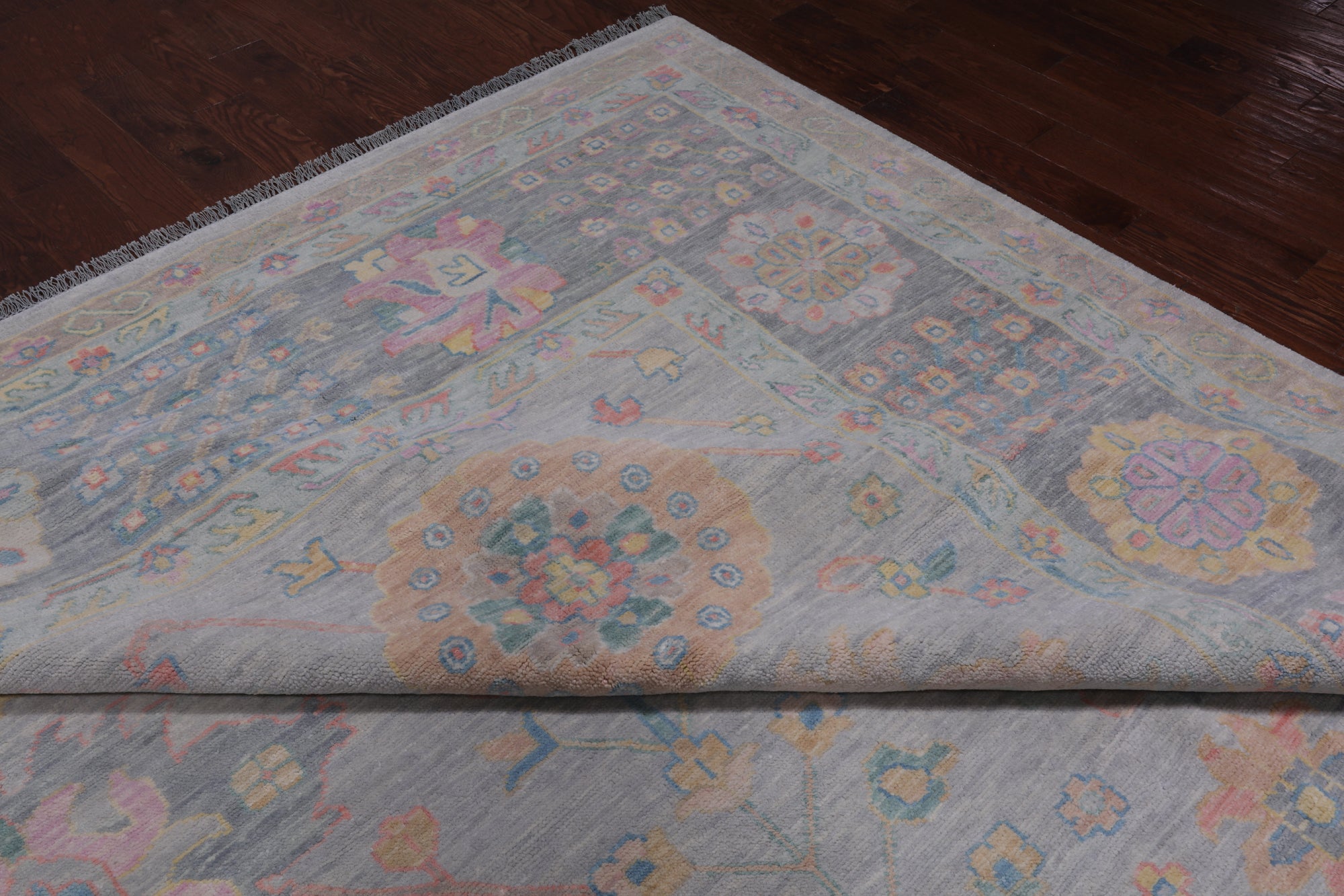 Geometric Fine Serapi Hand Knotted Wool Rug - 12' 2" X 17' 11"