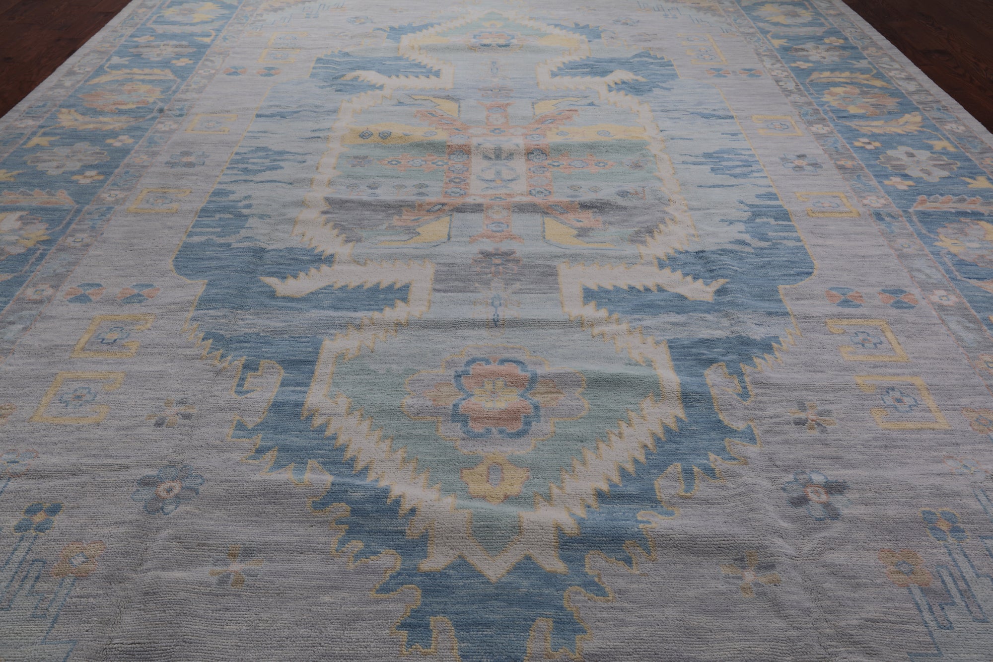 Geometric Fine Serapi Handmade Wool Rug - 12' 2" X 17' 11"