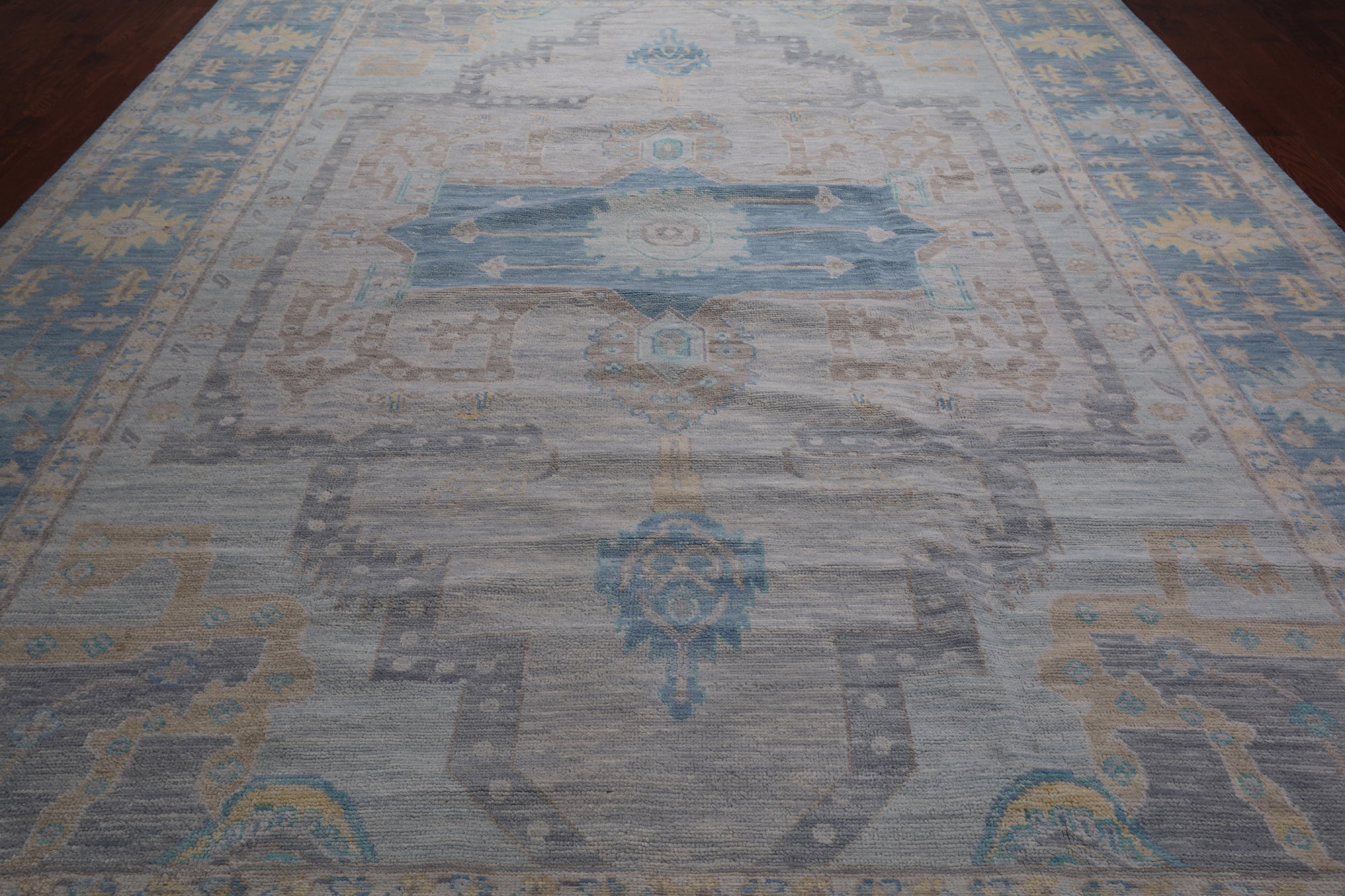Grey Geometric Fine Serapi Hand Knotted Wool Rug - 10' 1" X 14' 0"