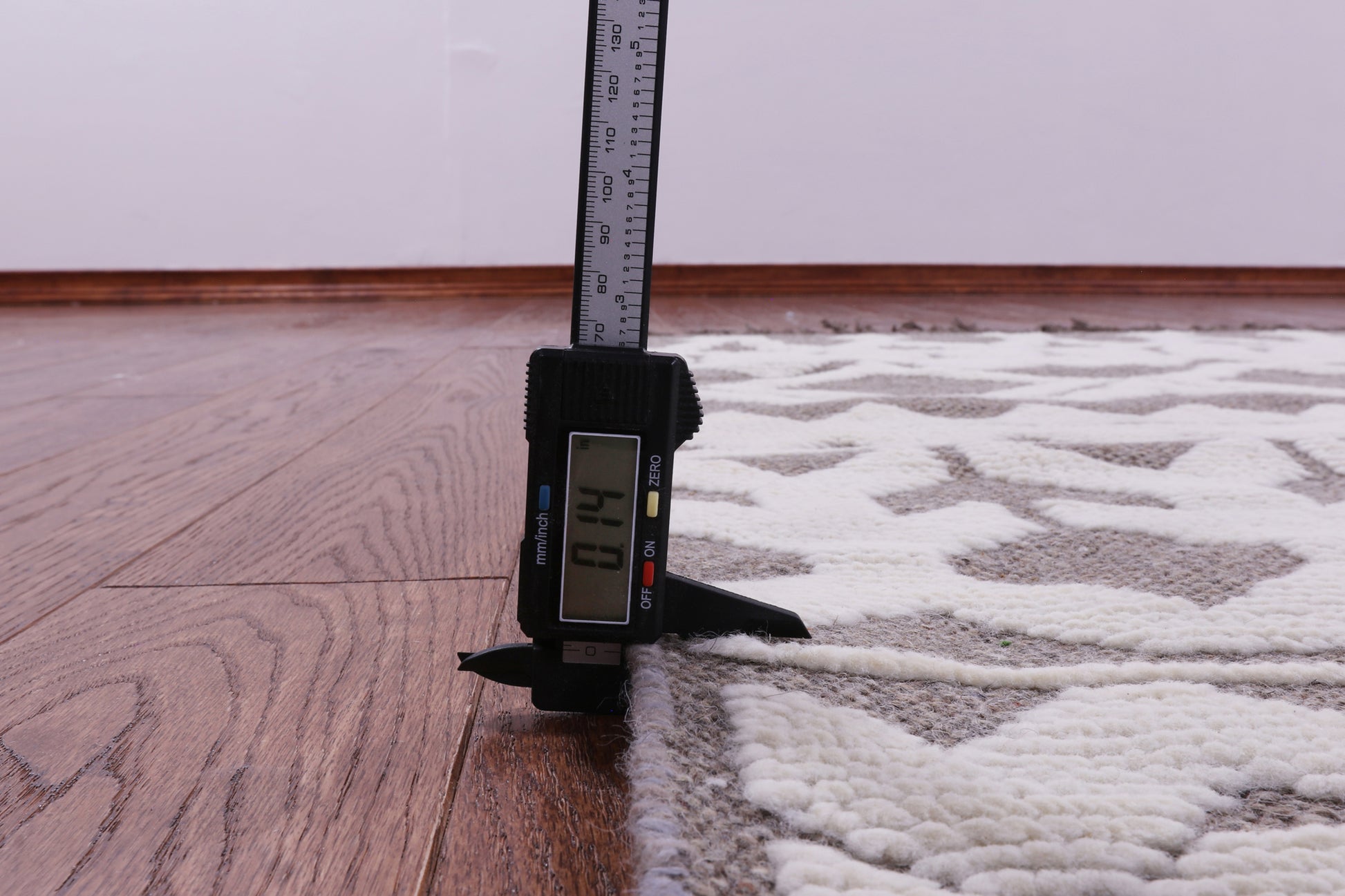 Tribal Moroccan Handmade Wool On Wool Rug - 4' 11" X 7' 8" - Golden Nile