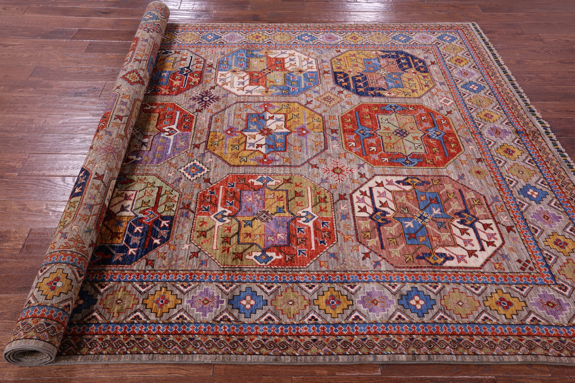 Turkmen Ersari Hand Knotted Wool Rug - 6' 5" X 9' 7" - Golden Nile