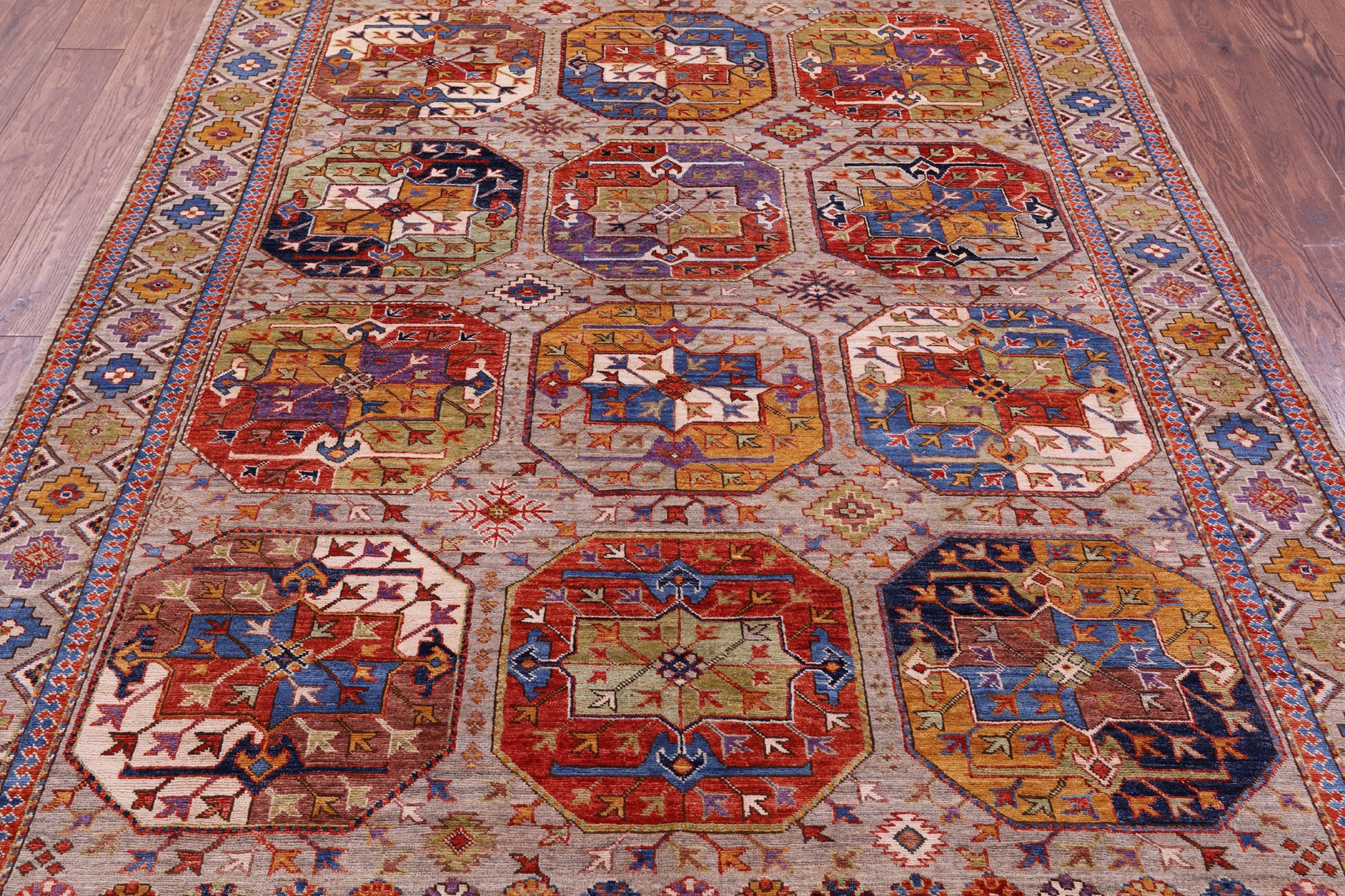 Turkmen Ersari Hand Knotted Wool Rug - 5' 11" X 8' 1" - Golden Nile