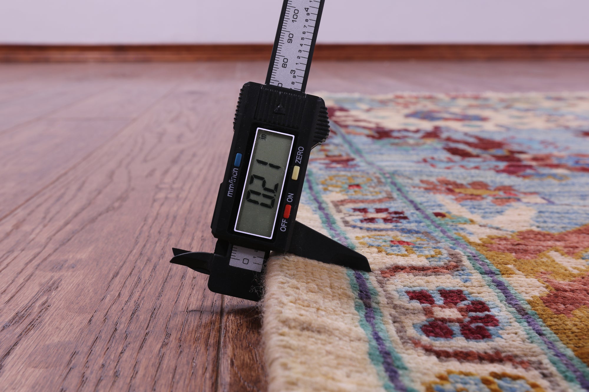 Square Persian Fine Serapi Hand Knotted Wool Rug - 5' 9" X 5' 9" - Golden Nile