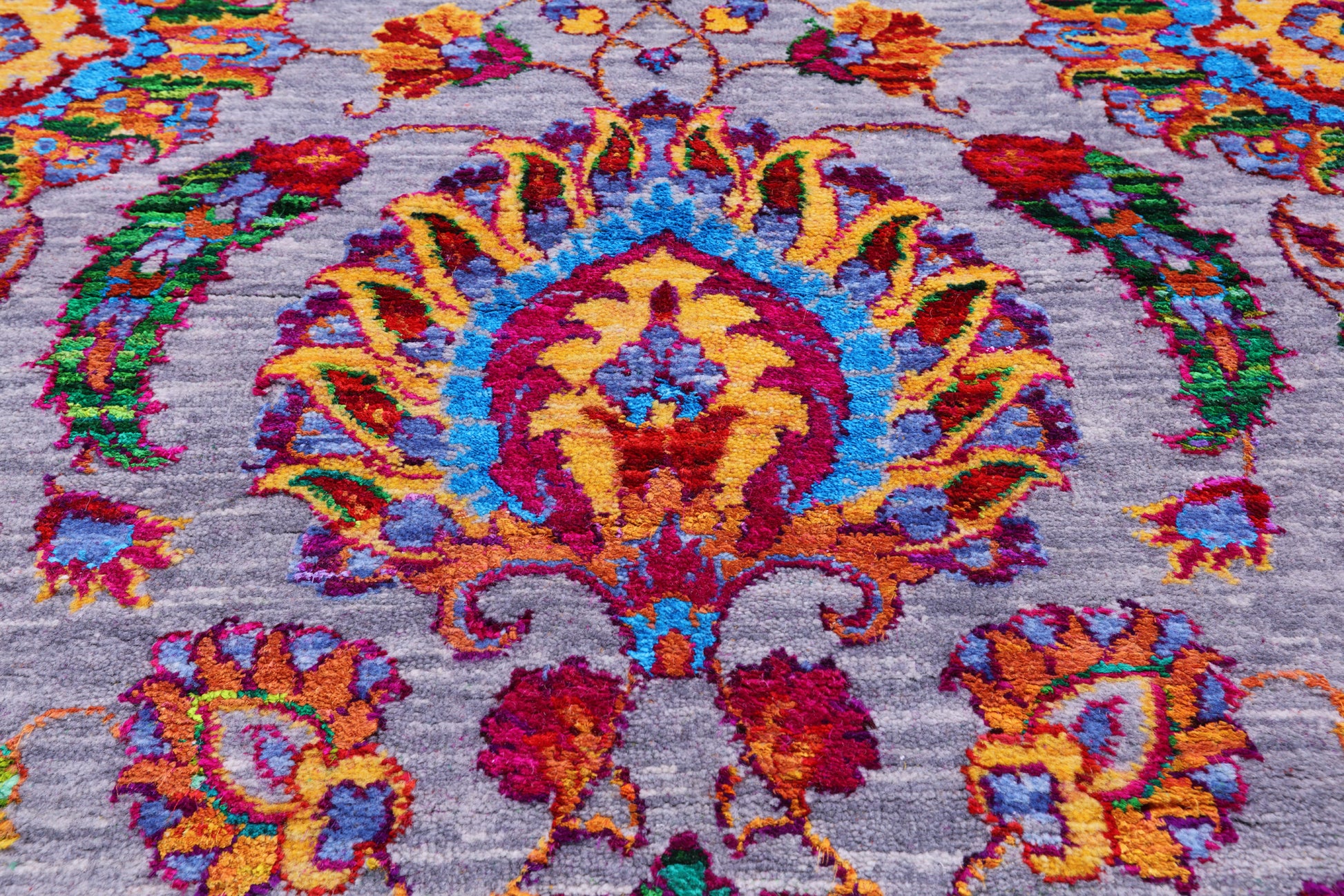Persian Tabriz Handmade Wool & Silk Rug - 8' 0" X 9' 11" - Golden Nile