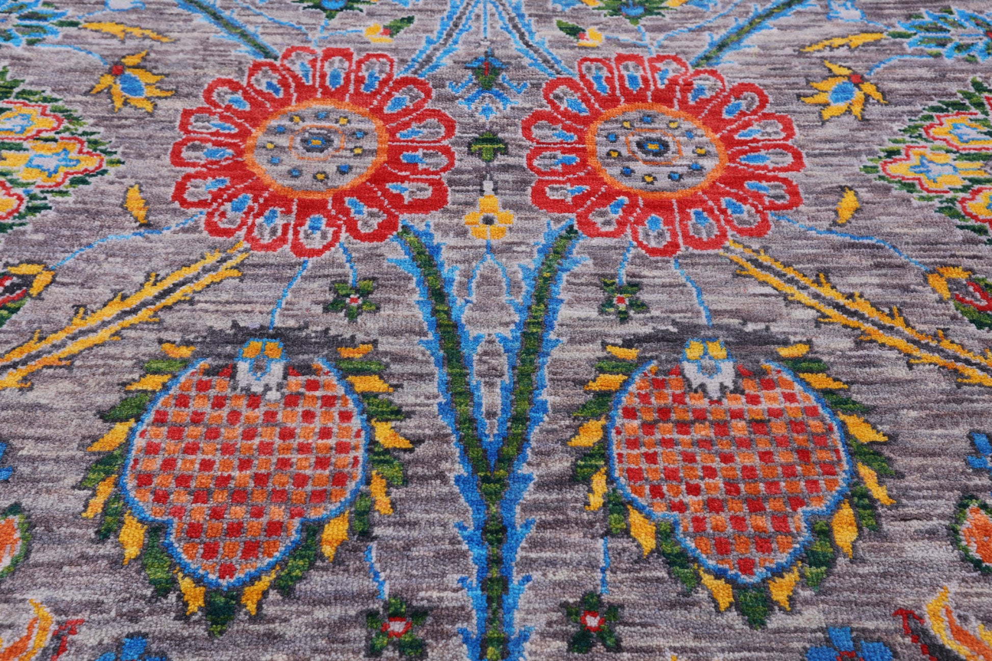 Persian Tabriz Hand Knotted Wool Rug - 8' 1" X 10' 1" - Golden Nile