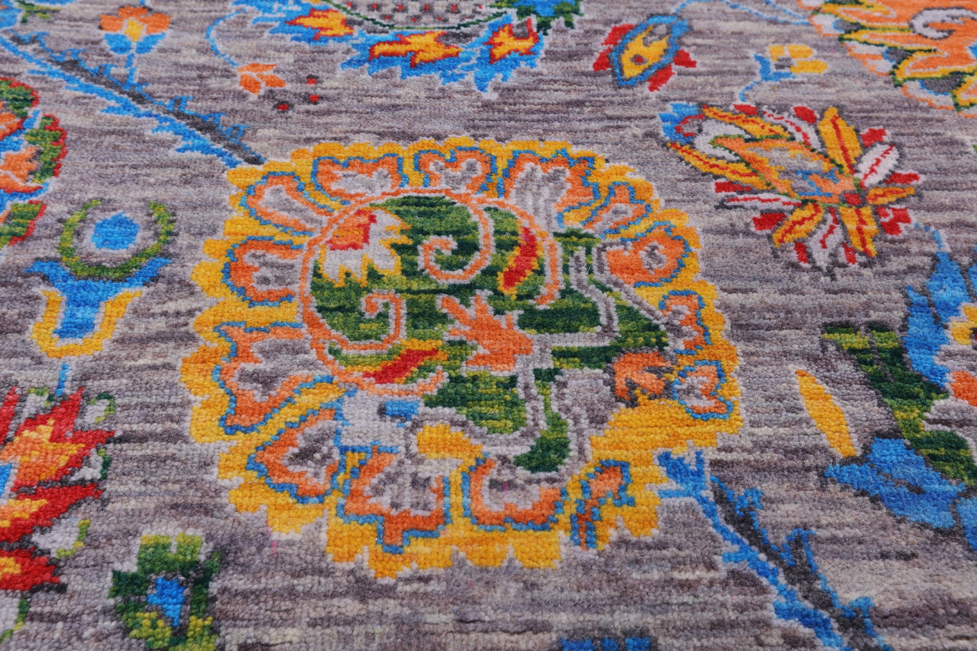 Persian Tabriz Hand Knotted Wool Rug - 8' 1" X 10' 1" - Golden Nile