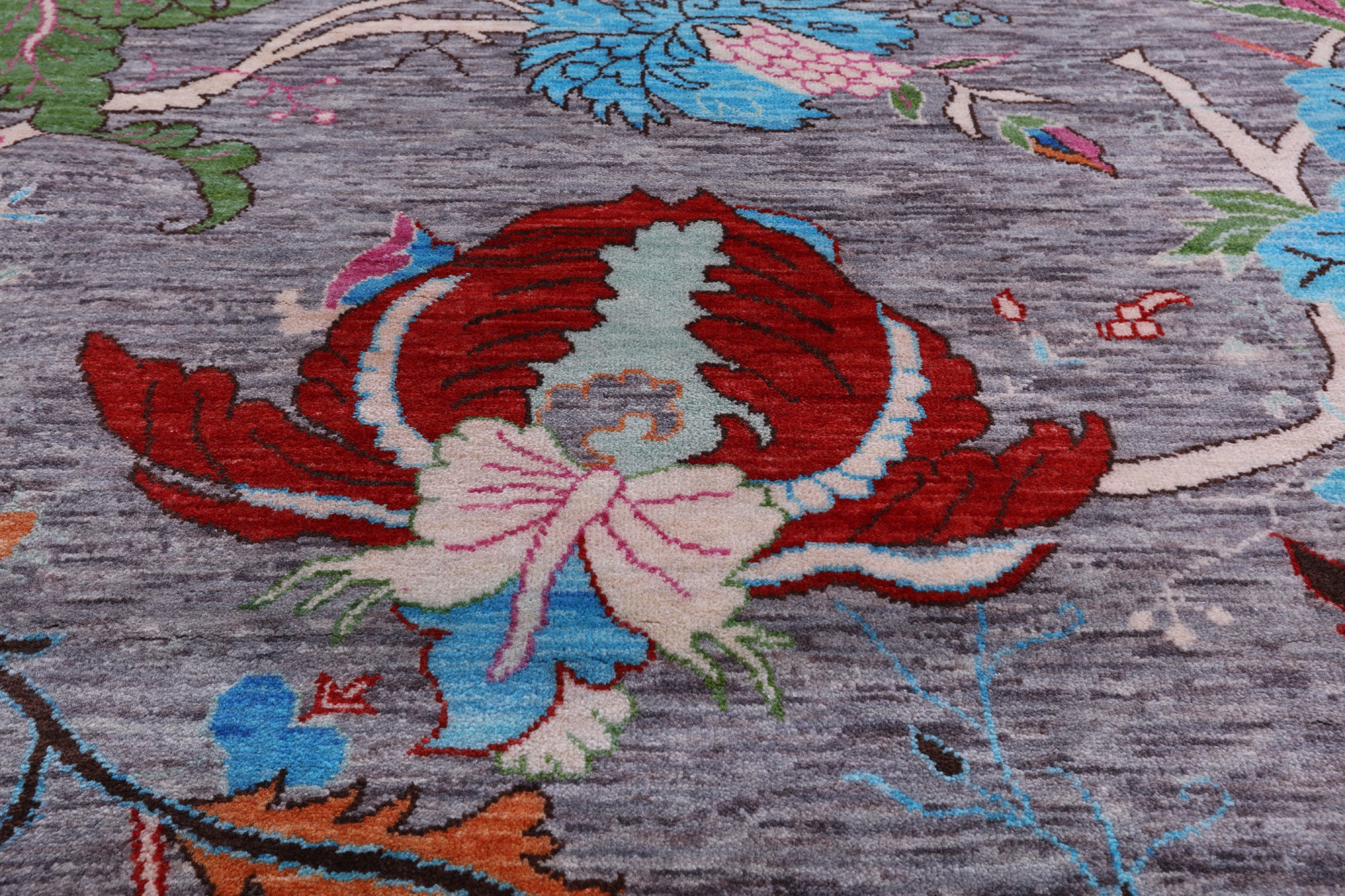 William Morris Handmade Wool Rug - 8' 10" X 12' 2" - Golden Nile
