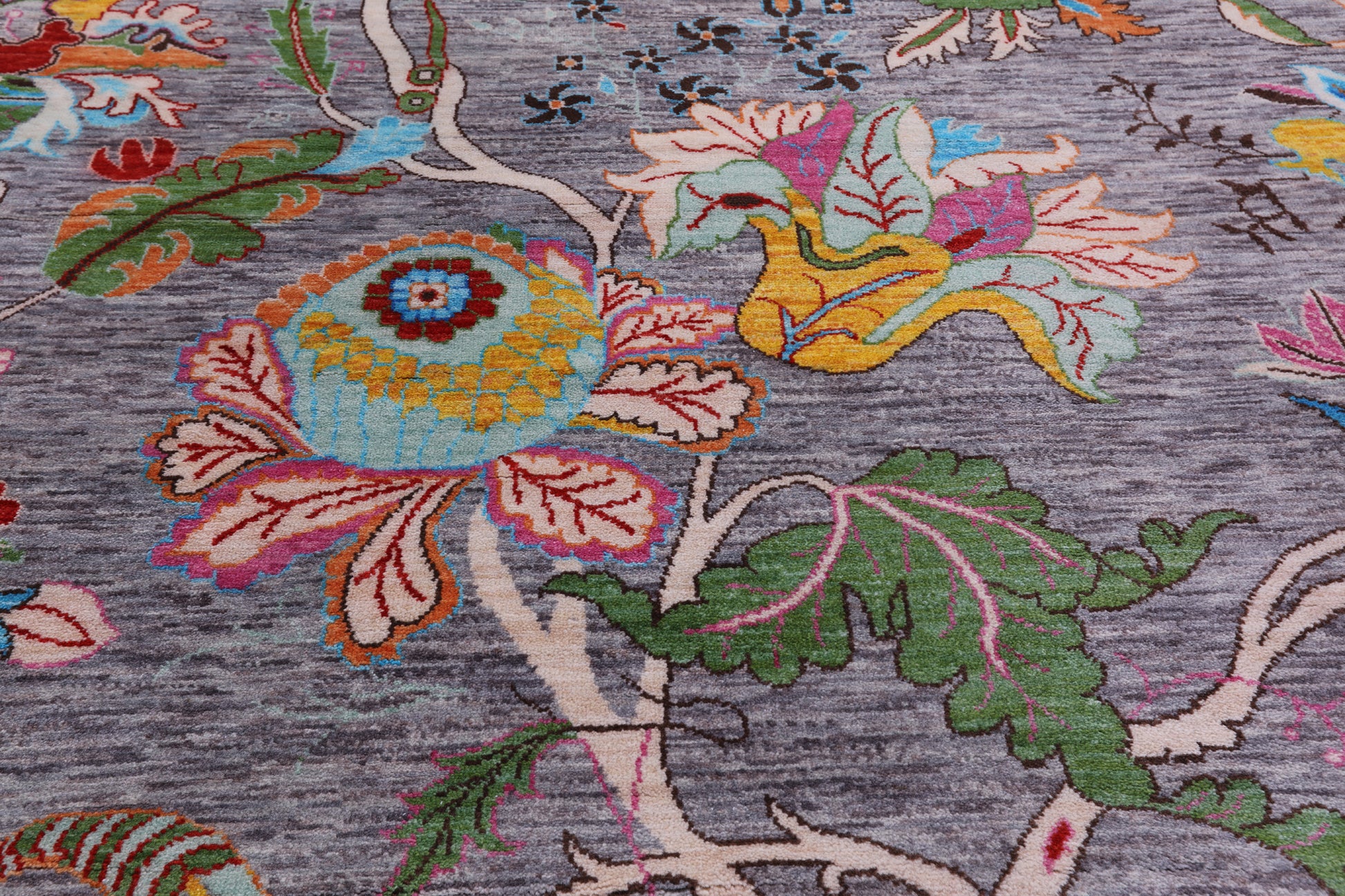 William Morris Handmade Wool Rug - 8' 10" X 12' 2" - Golden Nile