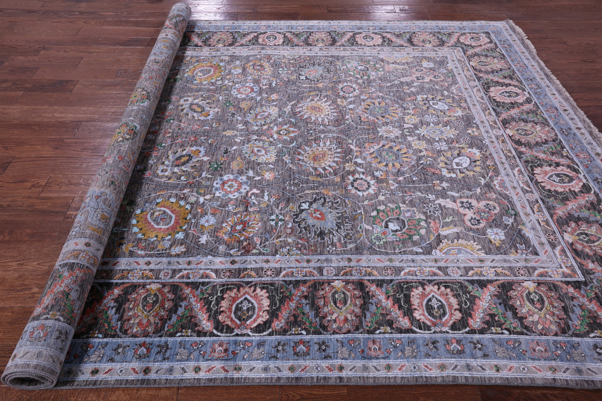 Persian Tabriz Handmade Wool & Silk Rug - 7' 11" X 9' 11" - Golden Nile