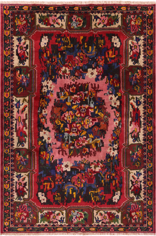 Persian Hand Knotted Wool Rug - 5' 6