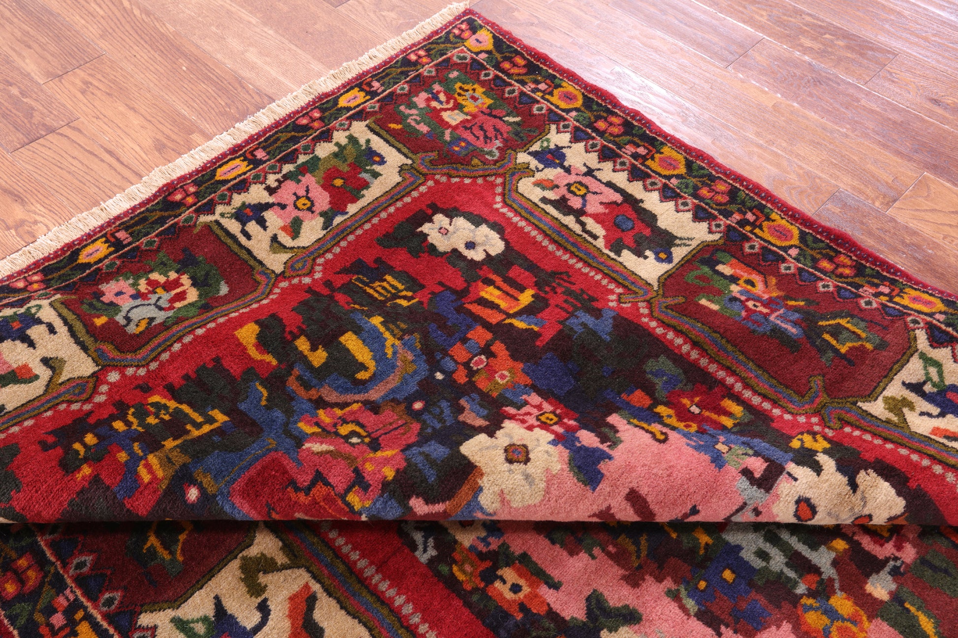 Persian Hand Knotted Wool Rug - 5' 6" X 8' 4" - Golden Nile