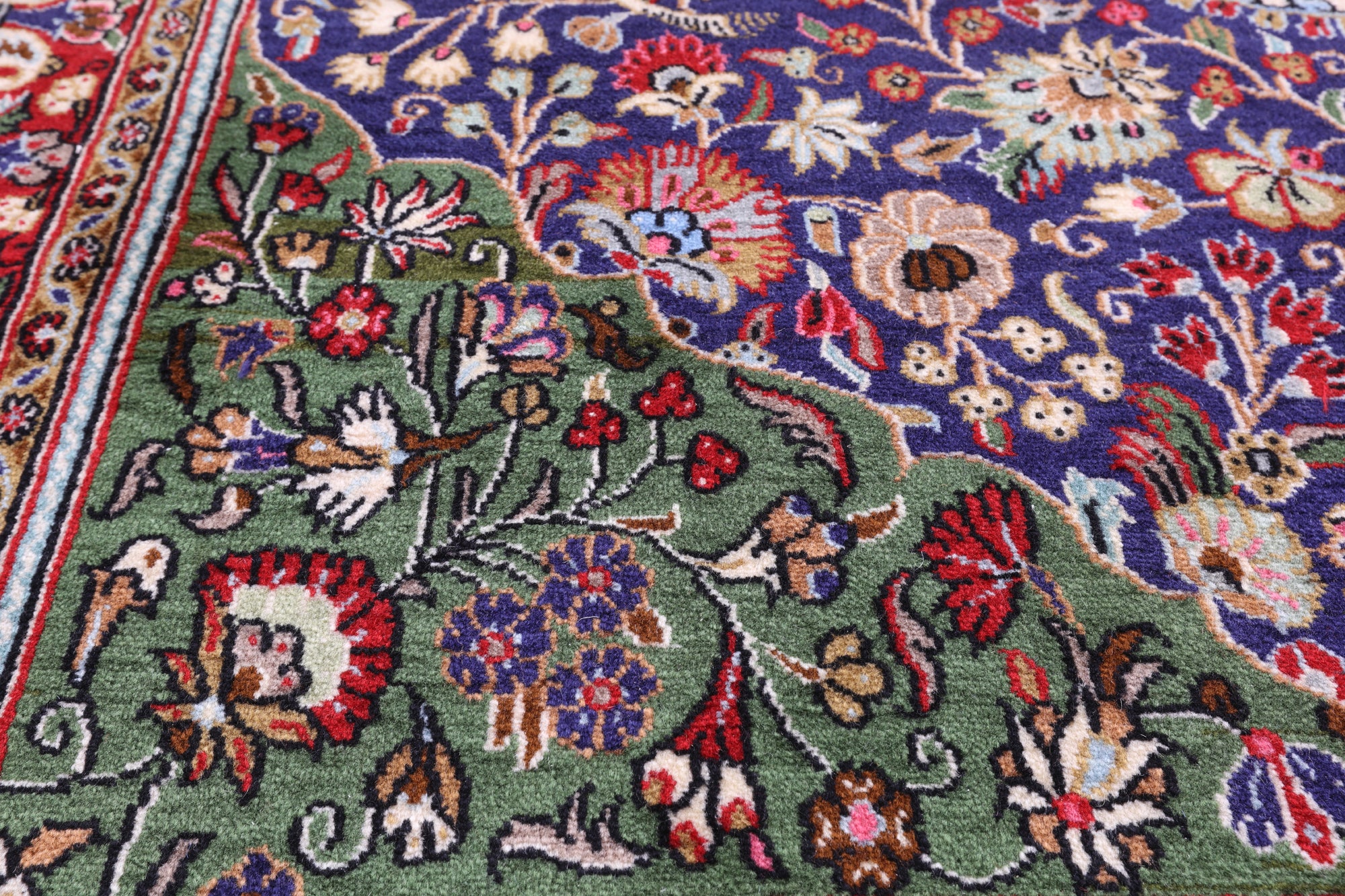 Persian Qum Hand Knotted Wool Rug - 4' 10"X 7' 3" - Golden Nile